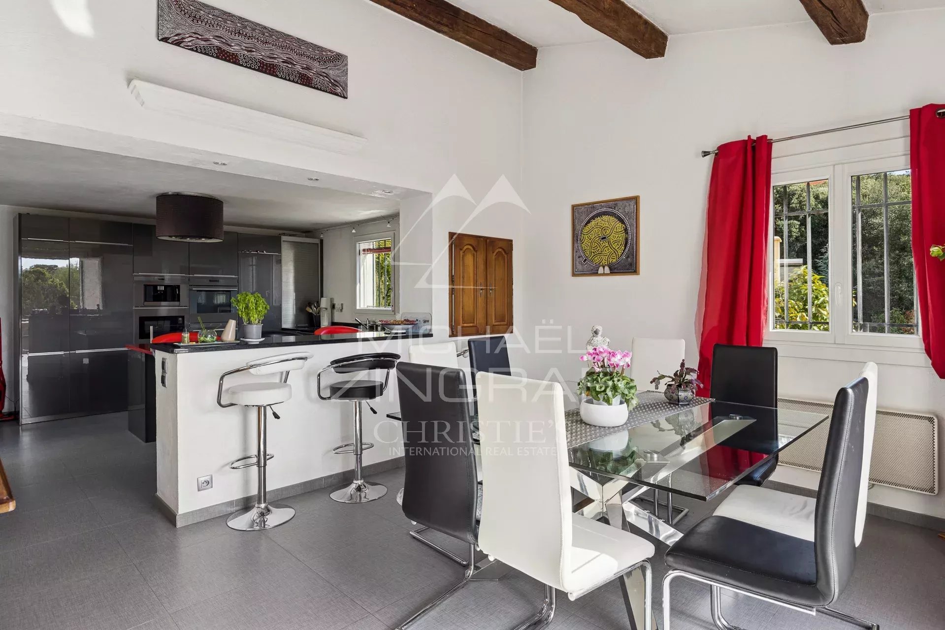 Proche Saint-Paul-de-Vence - Charmante propriété familiale