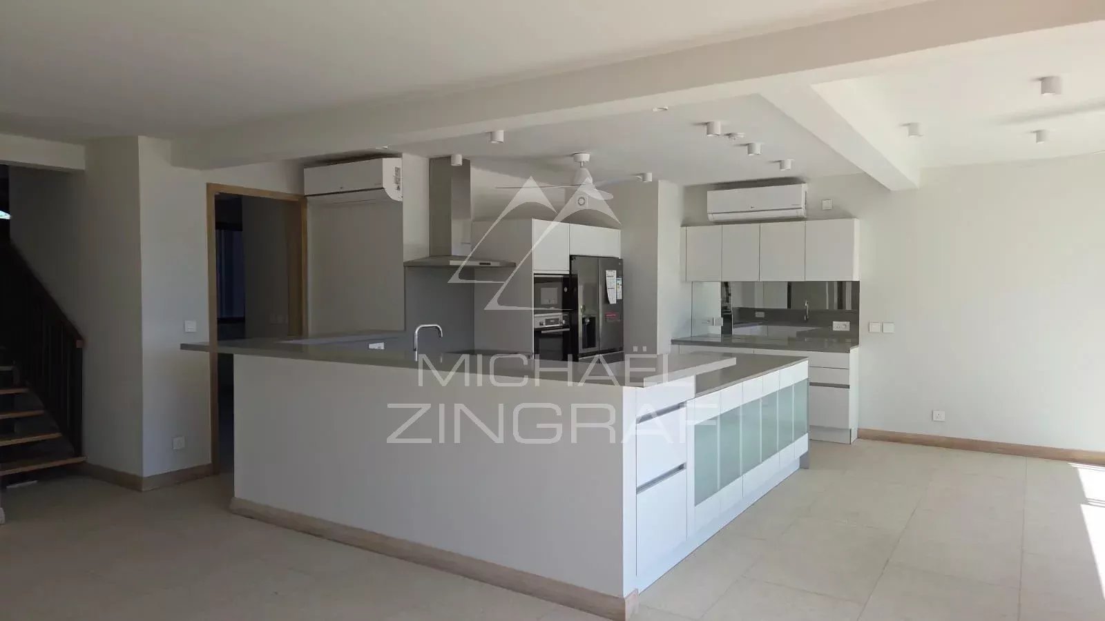 Exklusives Duplex in Pointe aux Canonniers