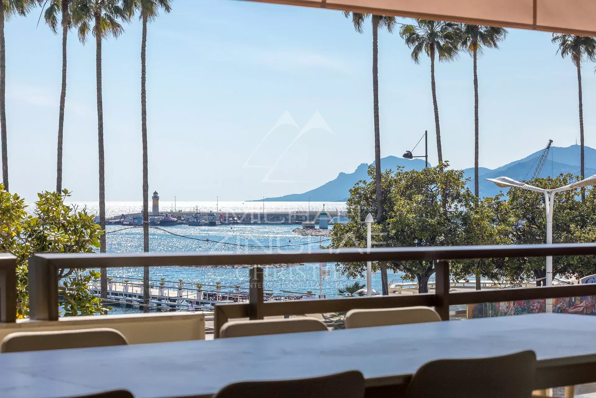 Cannes Croisette, Stunning Luxury Apartment