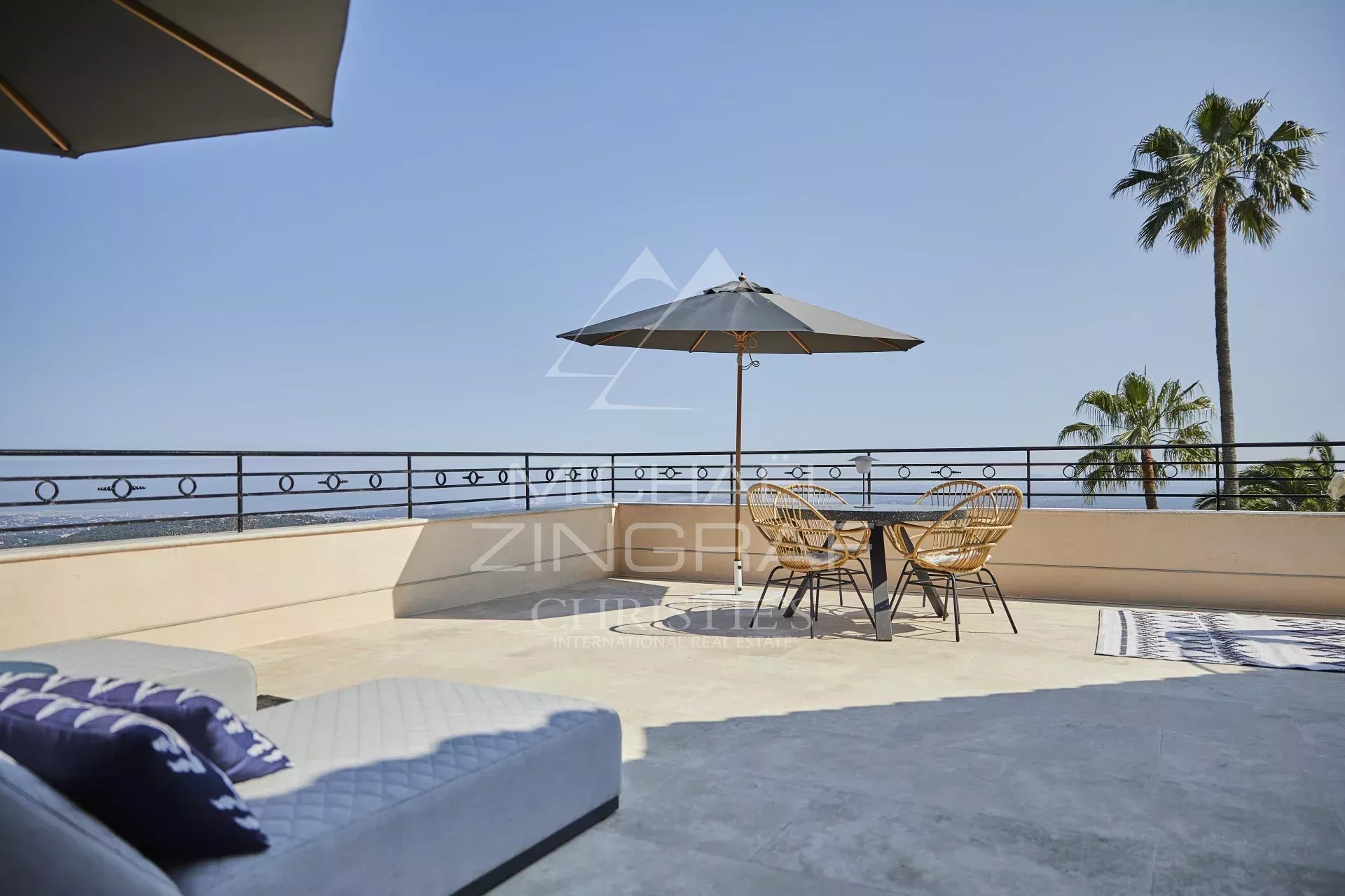 Tourrettes-sur-Loup - Villa provençale avec vue mer panoramique - 8 chambres