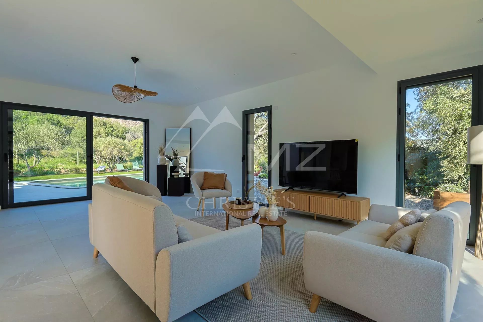 MAGNIFICENT NEW VILLA - SWIMMING POOL - PLAN DE LA TOUR