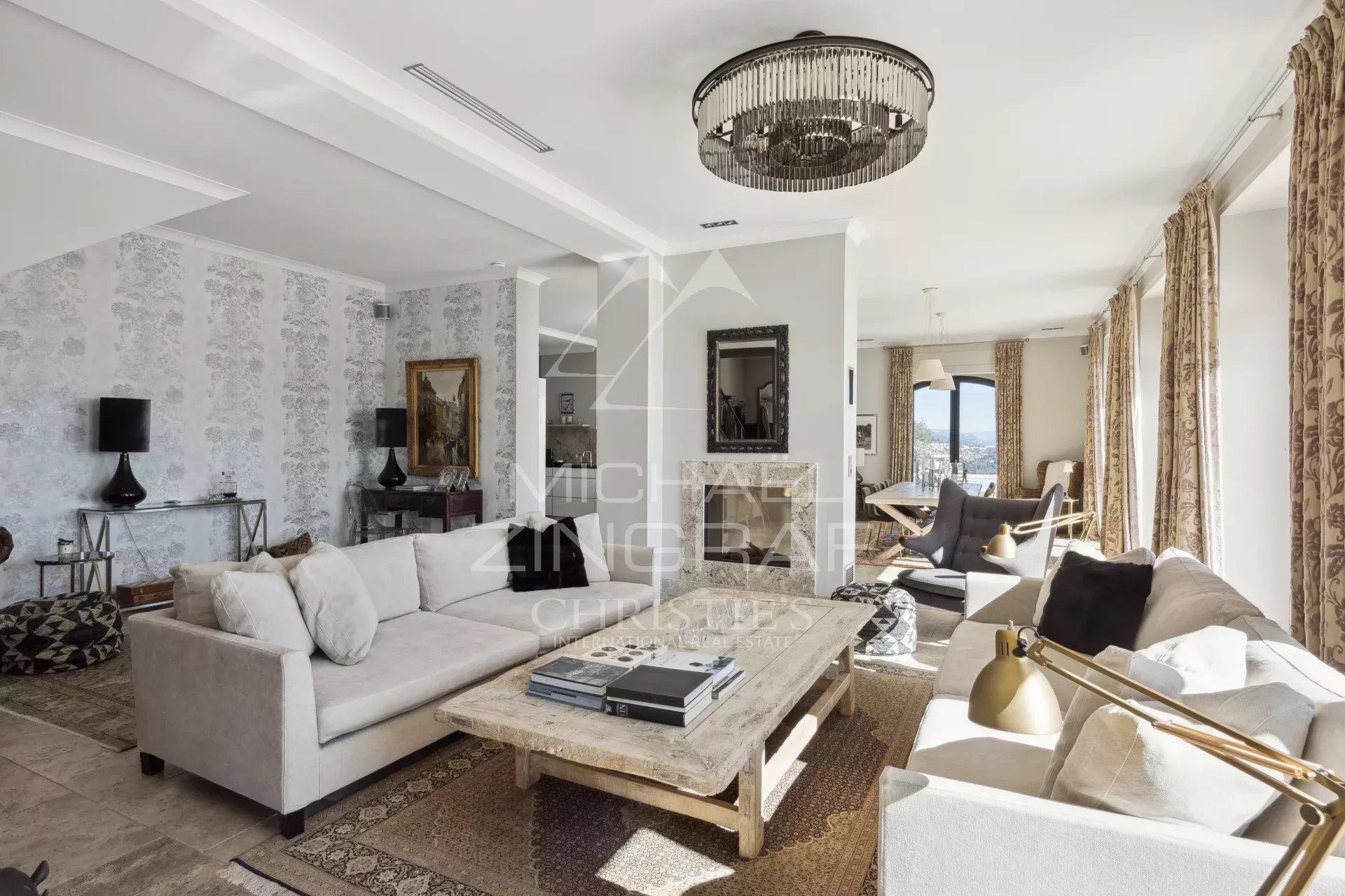 Magnificent Property with Panoramic Sea View