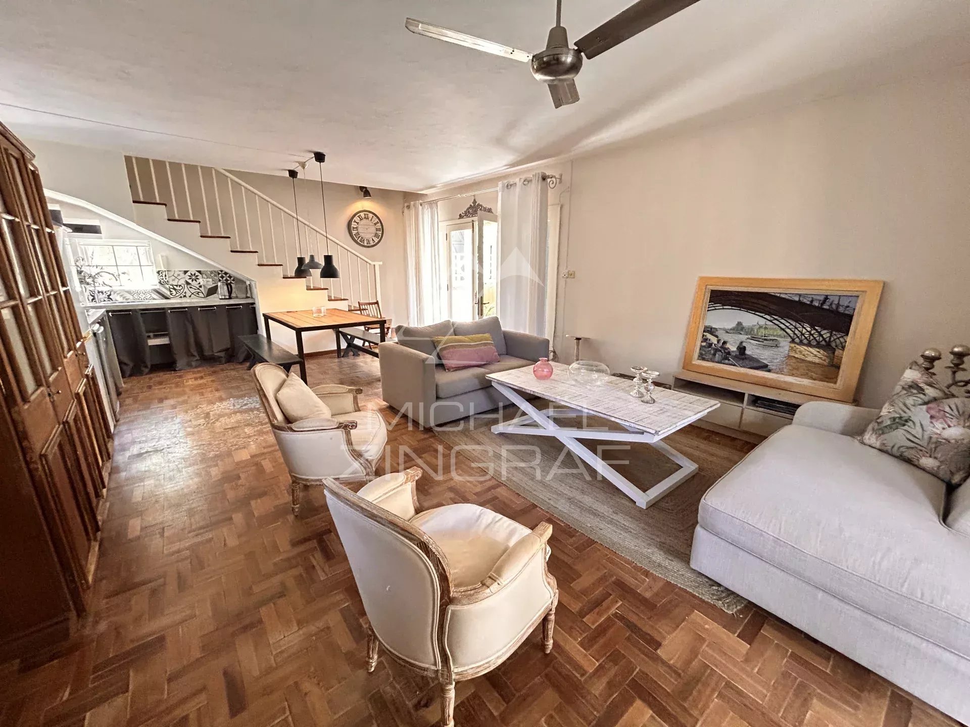 Colonial-Style Villa in Pointe aux Canonniers