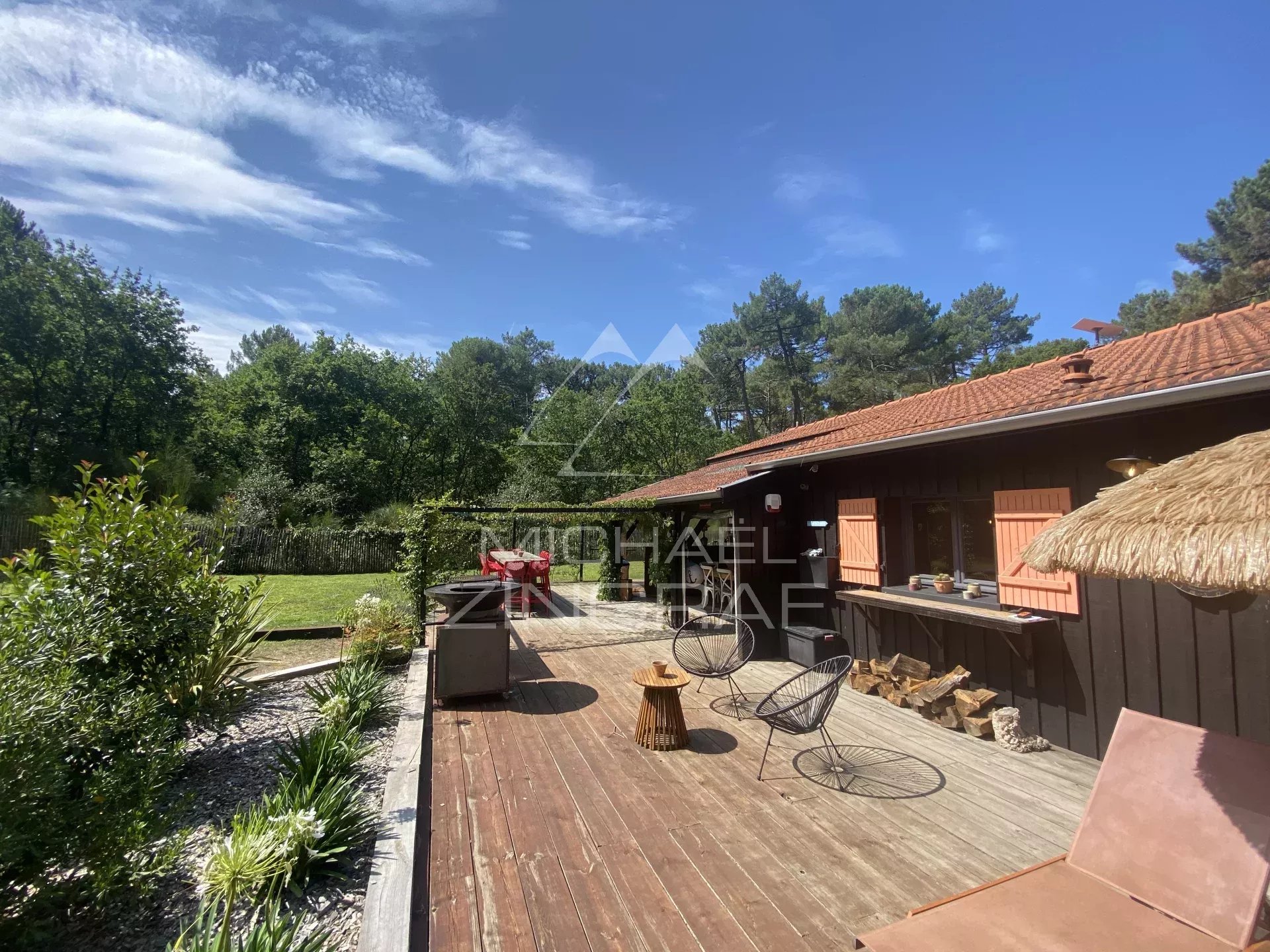 LA TESTE DE BUCH - Cabane de résinier sur 22 hectares de forêt