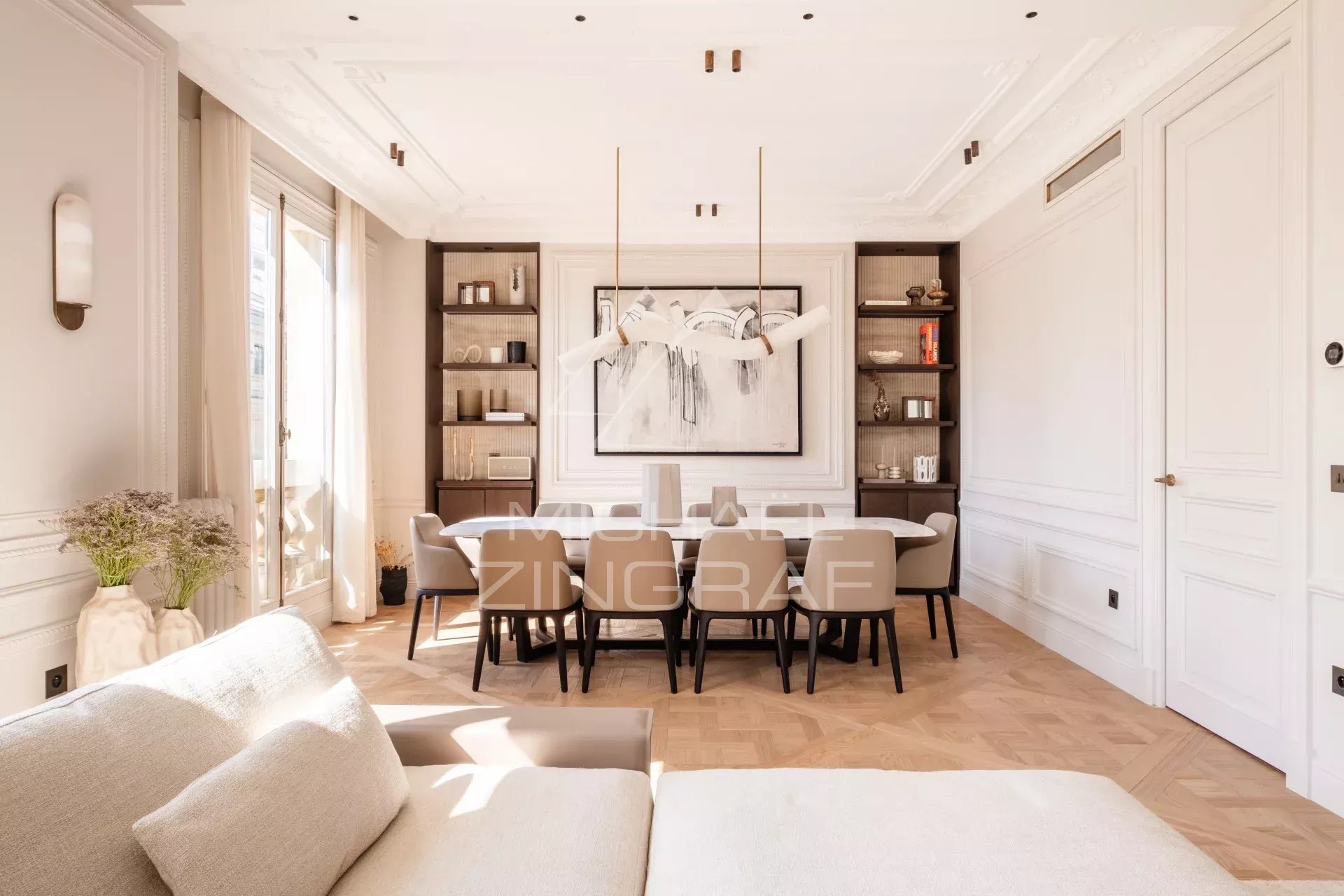 A vendre - Appartement 3 Suites - Paris 8eme - Triangle d'Or - Clim - Refait à neuf