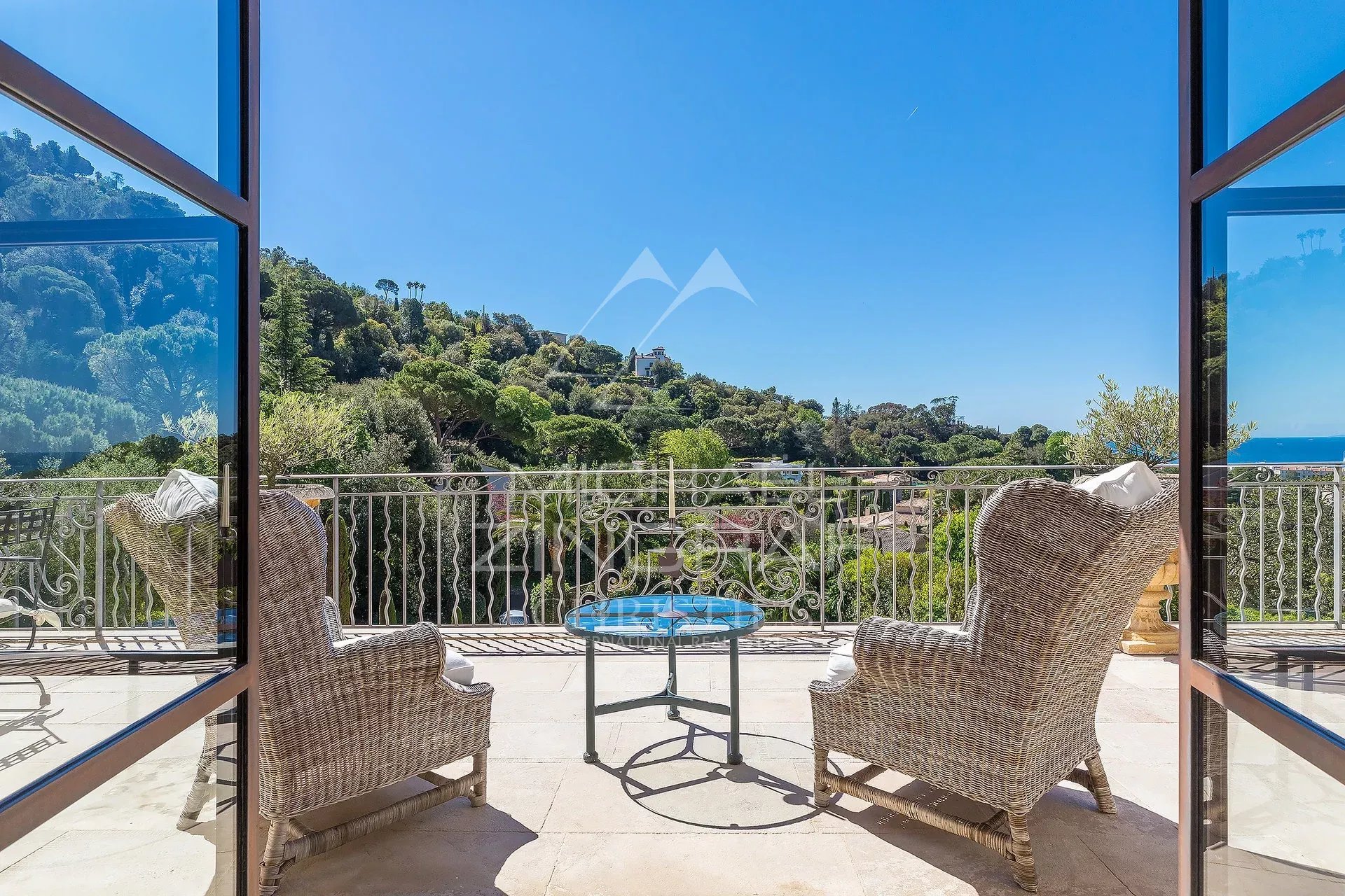 Cannes - Basse Californie - Majestic property