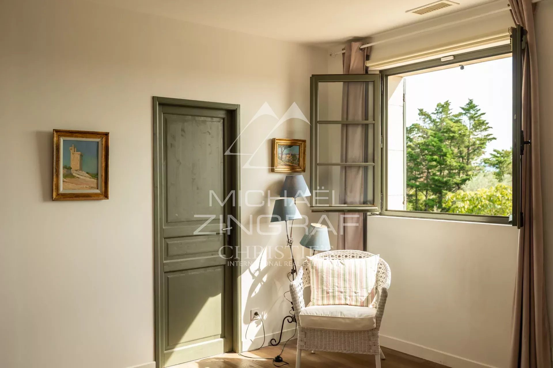 Belle maison avec vue panoramique sur les Alpilles