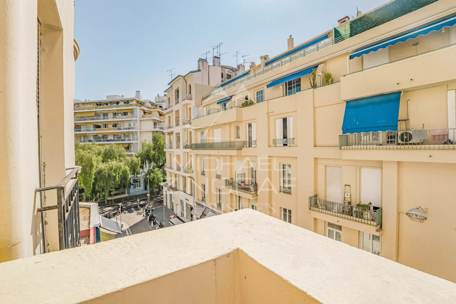 Élégant 2 pièces au cœur du Carré d’Or