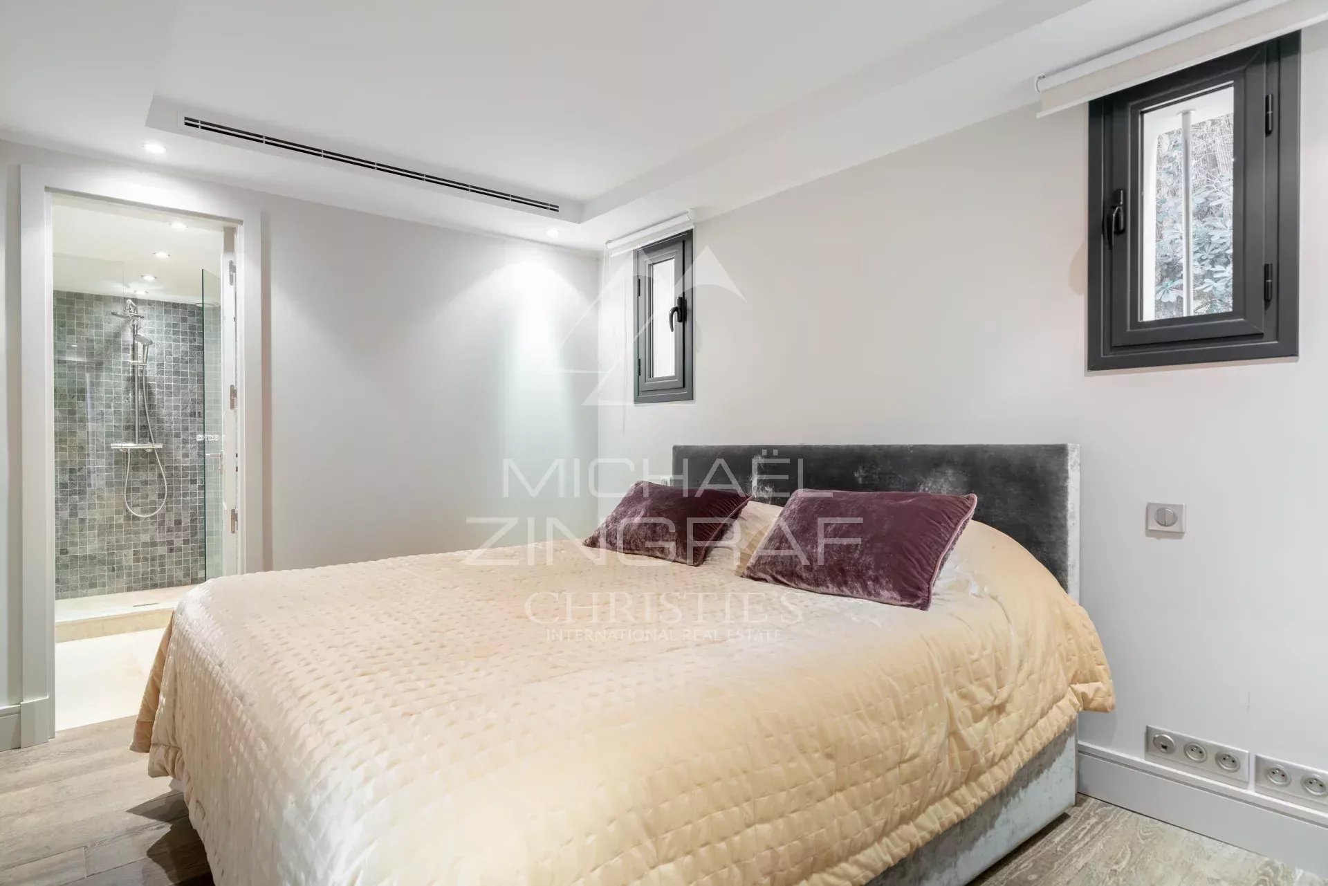 Modern renovierte Villa nahe der Strände von Garoupe