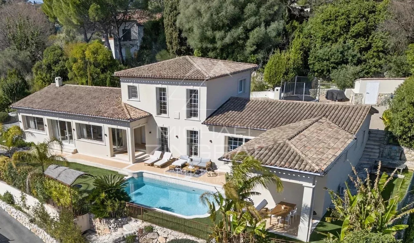 Magnificent Provençal Villa with wide open views