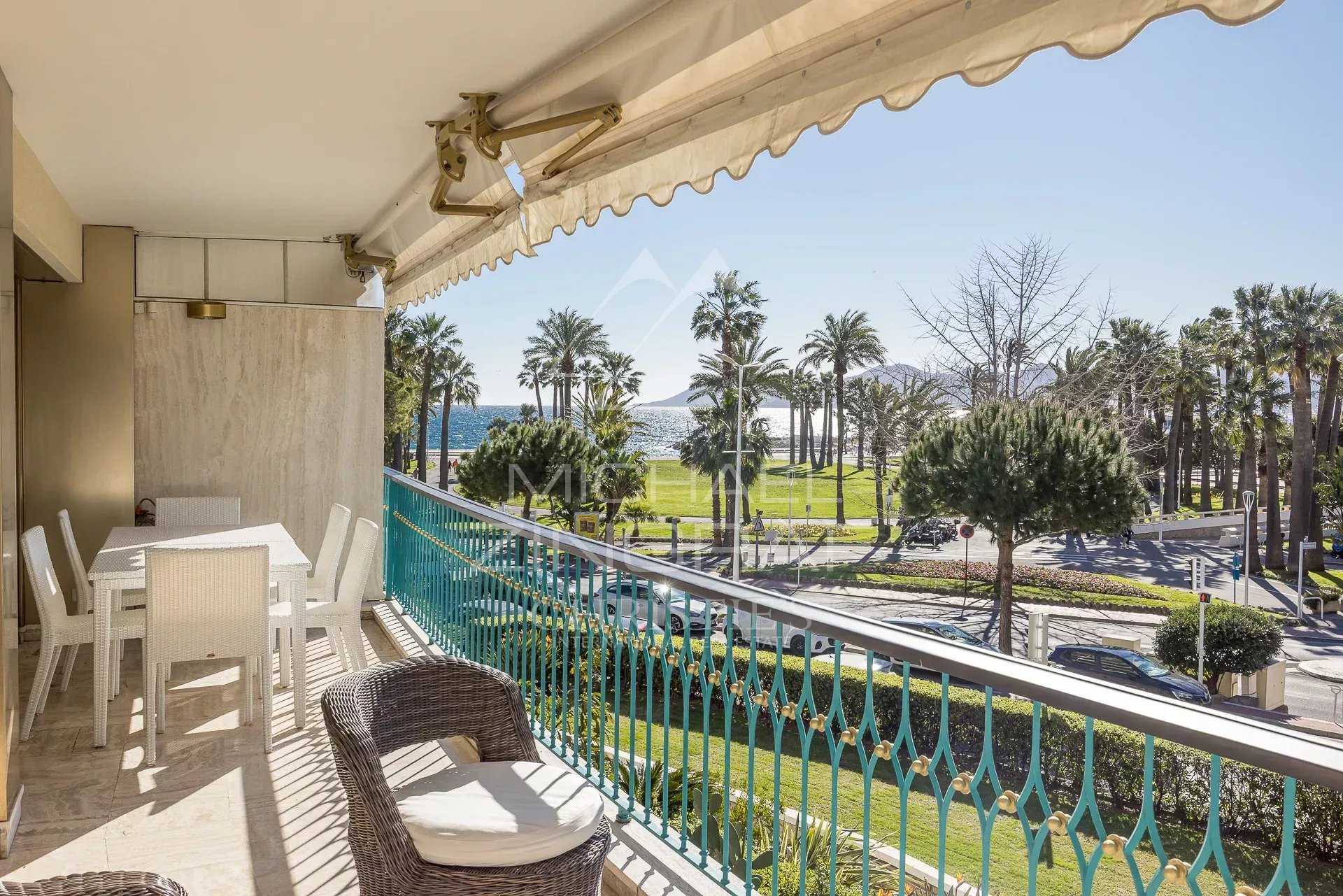 CANNES - CROISETTE – APPARTEMENT D'EXCEPTION