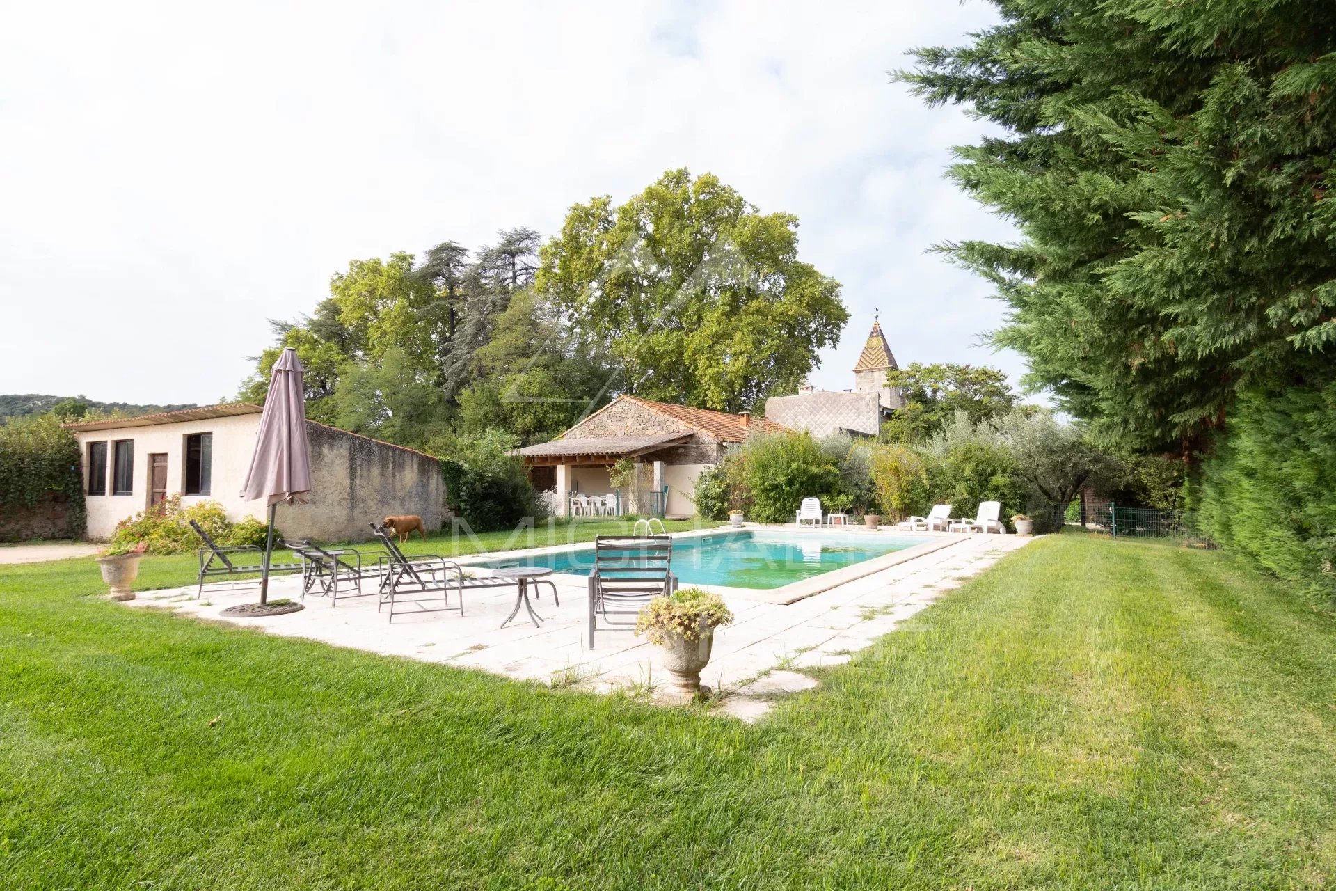 Outstanding equestrian property
