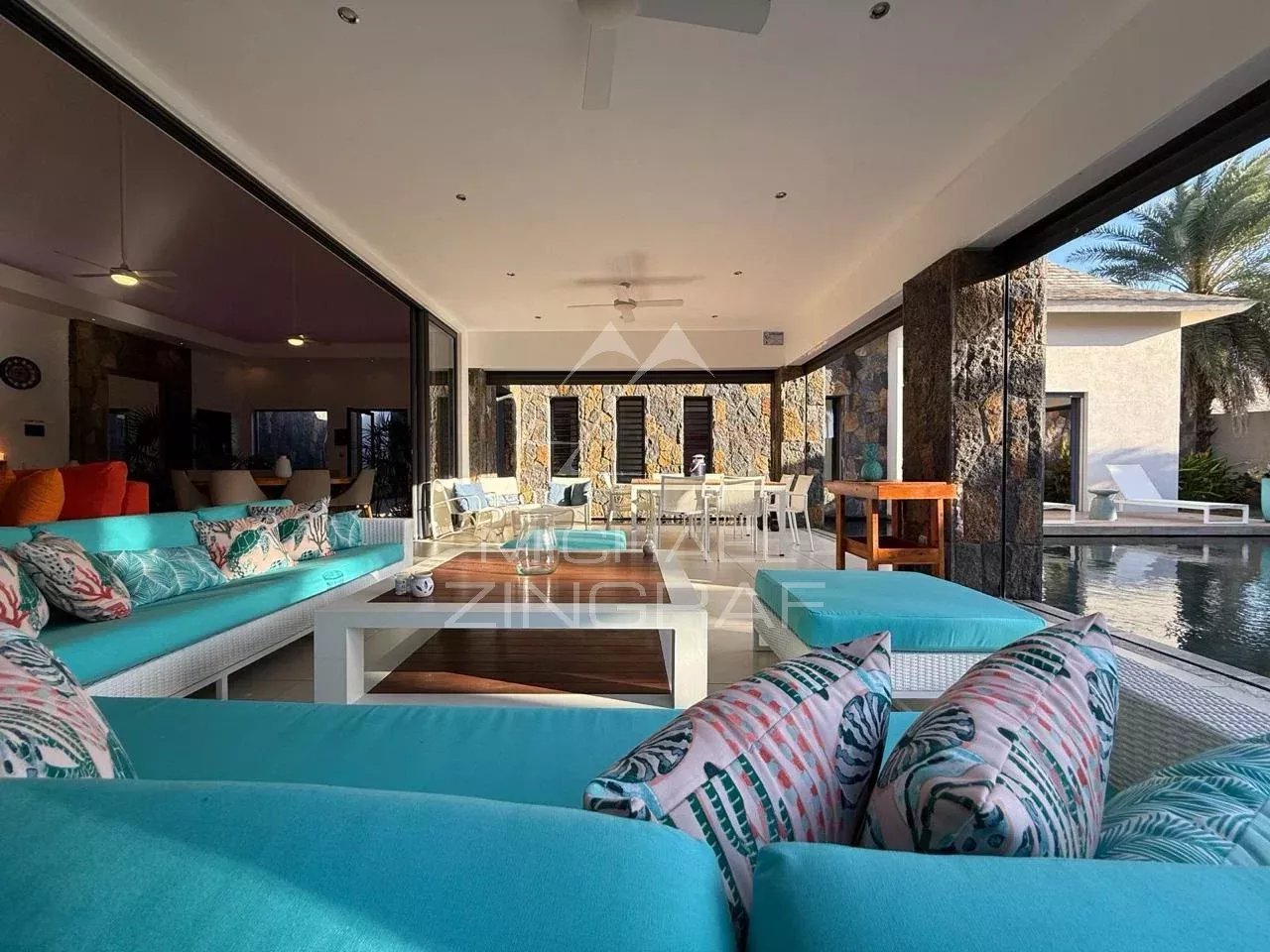 Exklusive Villa in einer Residenz in Pereybere