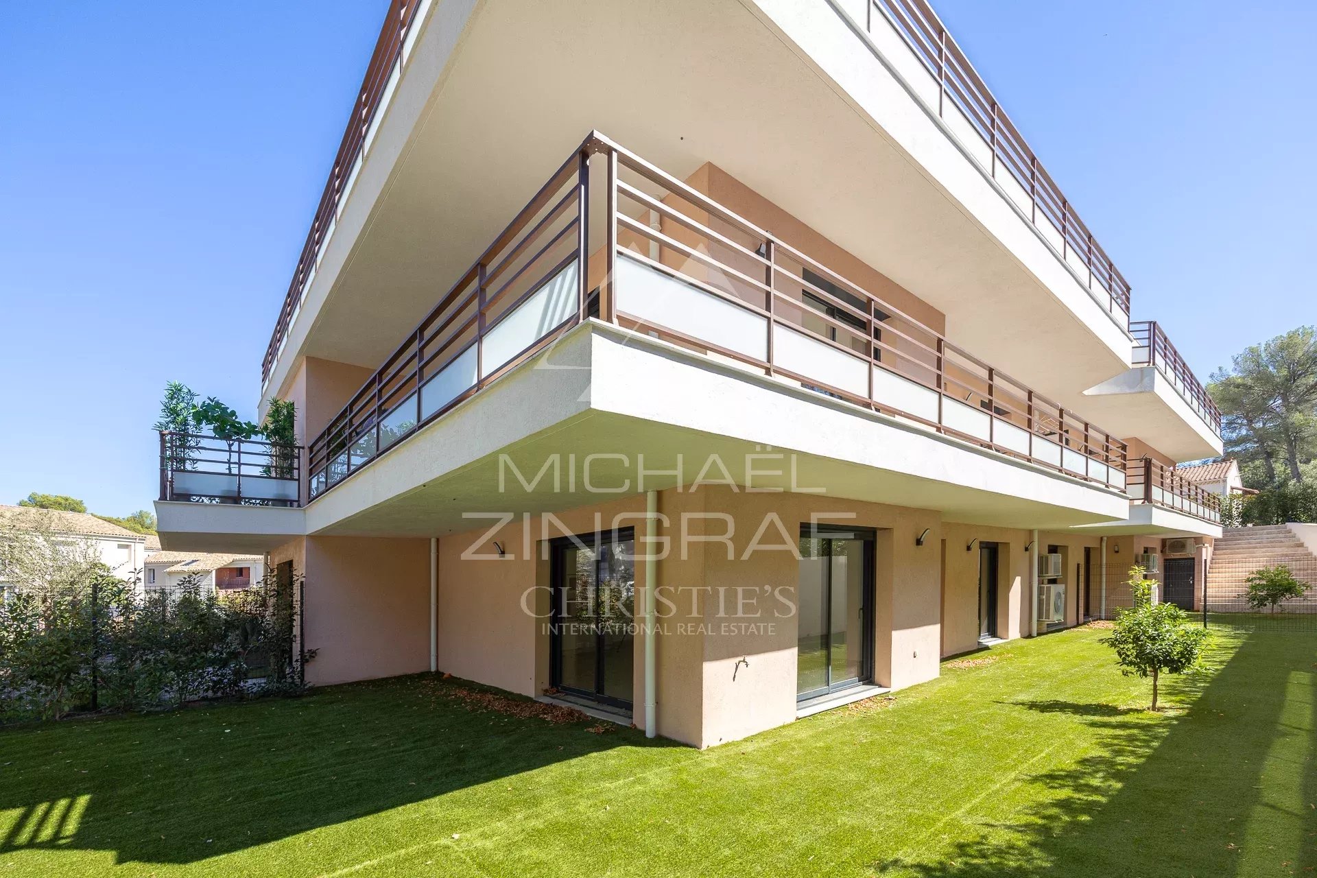 Saint-Raphaël - New apartment in a sought-after neighborhood