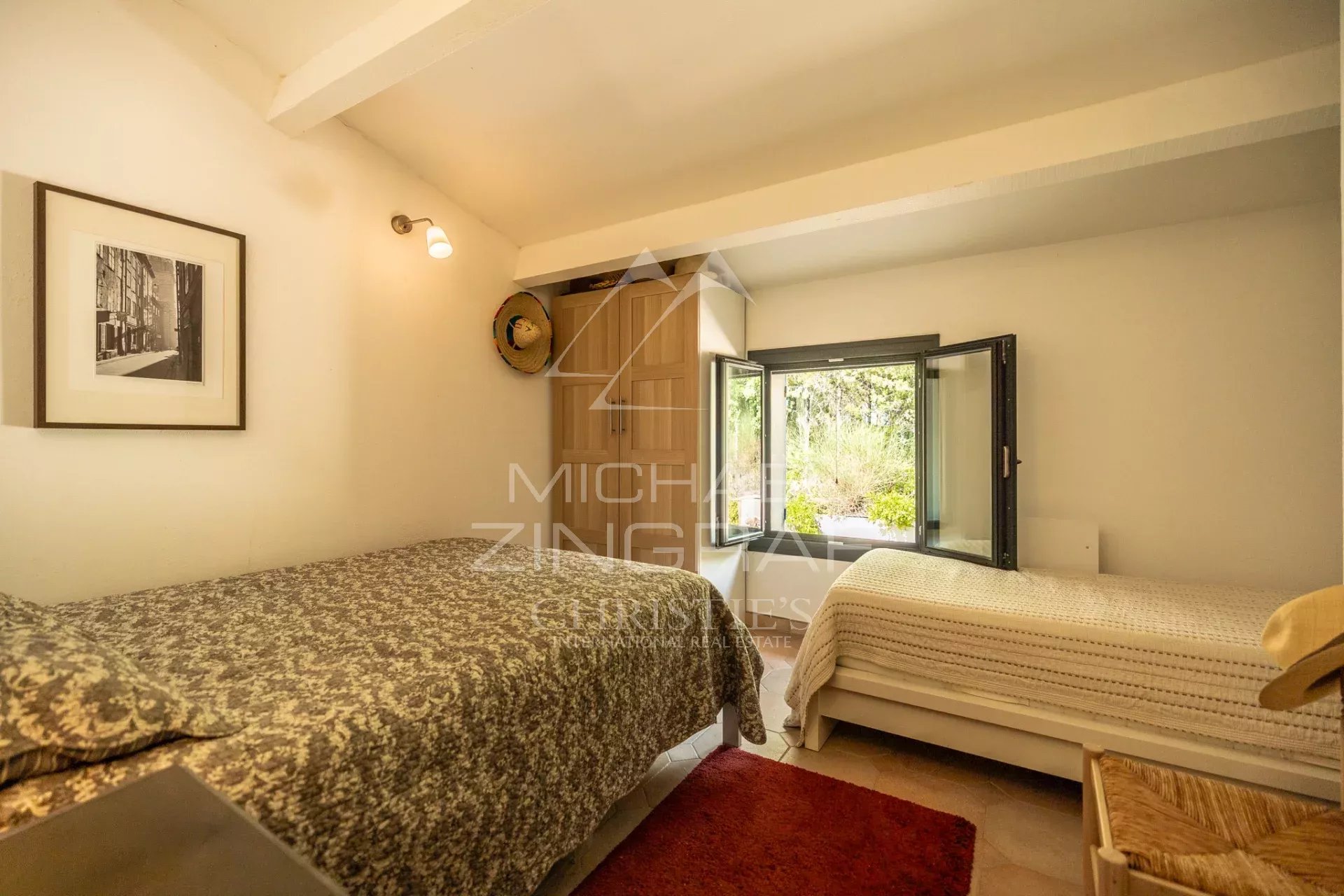 Murs - Charming house with swimming pool and open views