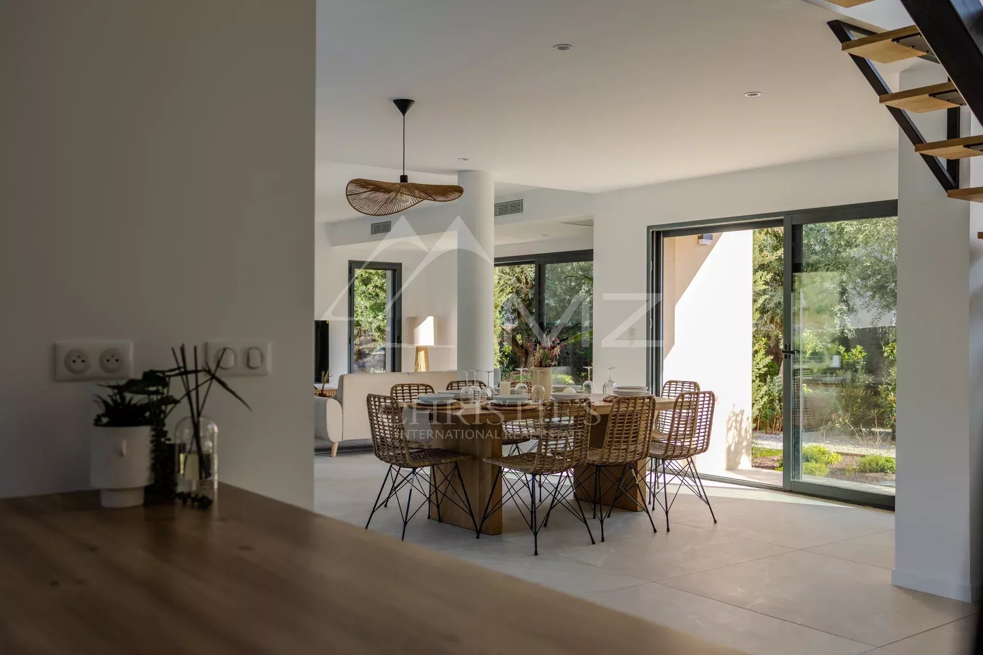 MAGNIFICENT NEW VILLA - SWIMMING POOL - PLAN DE LA TOUR
