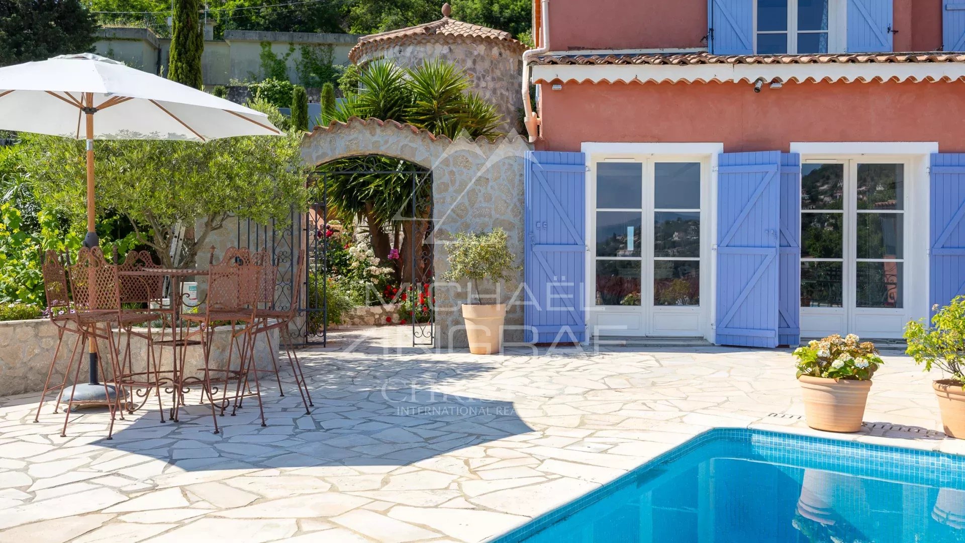 PROPRIÉTÉ DE CHARME VUE MER – SECTEUR LES TERMES