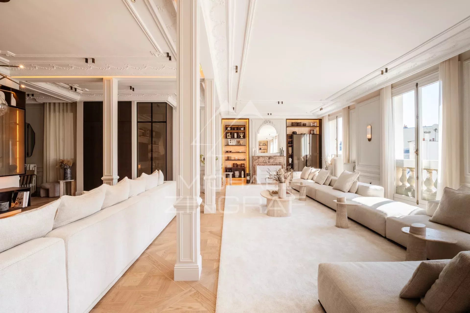 A vendre - Appartement 3 Suites - Paris 8eme - Triangle d'Or - Clim - Refait à neuf
