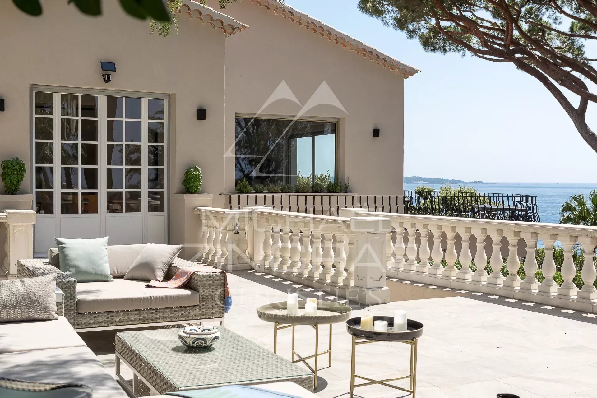 Cannes - Superb renovated villa