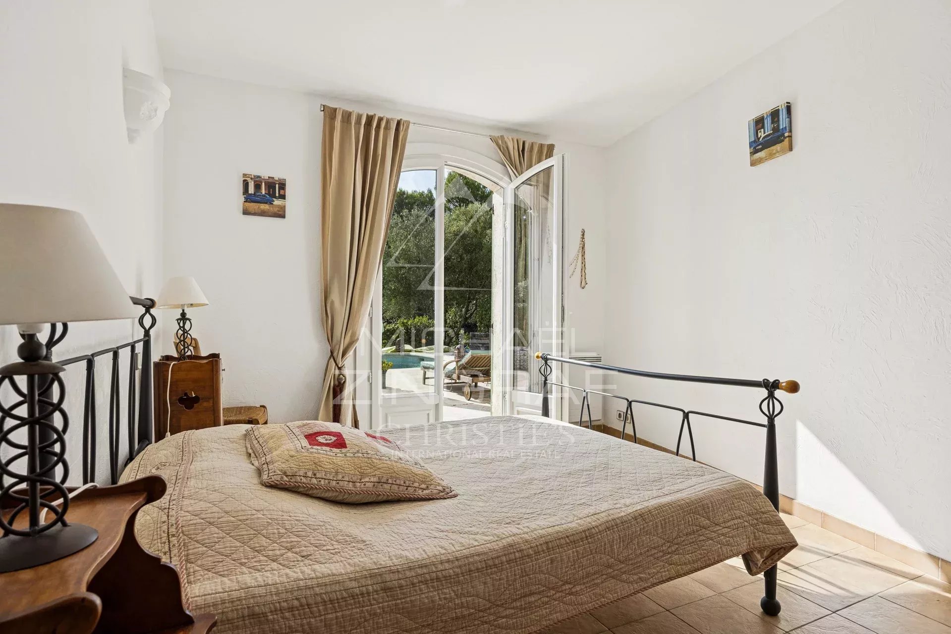 Proche Saint-Paul-de-Vence - Charmante propriété familiale