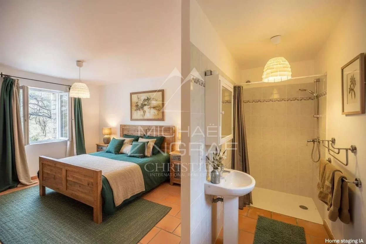 Steinhaus mit Pool und außergewöhnlicher Aussicht