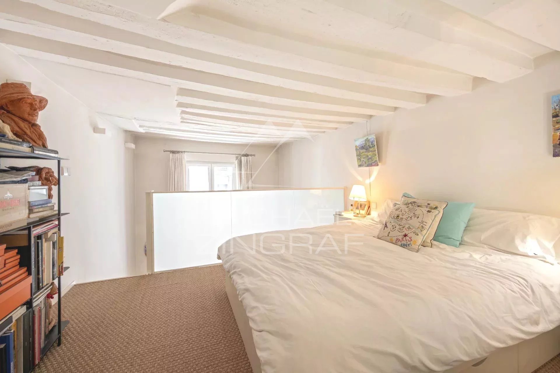 Appartement duplex - 1 chambre - Rue de Beaune Paris VII
