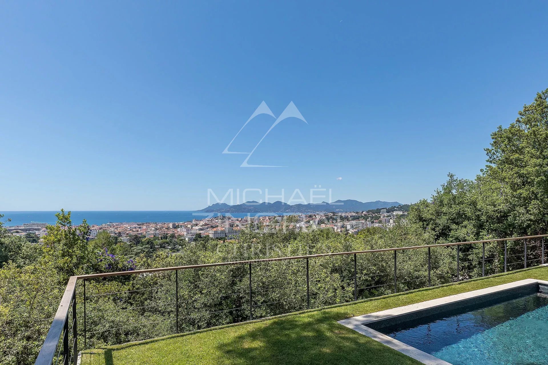 Co-Exclusivité - Cannes Californie – Villa contemporaine avec vue mer panoramique