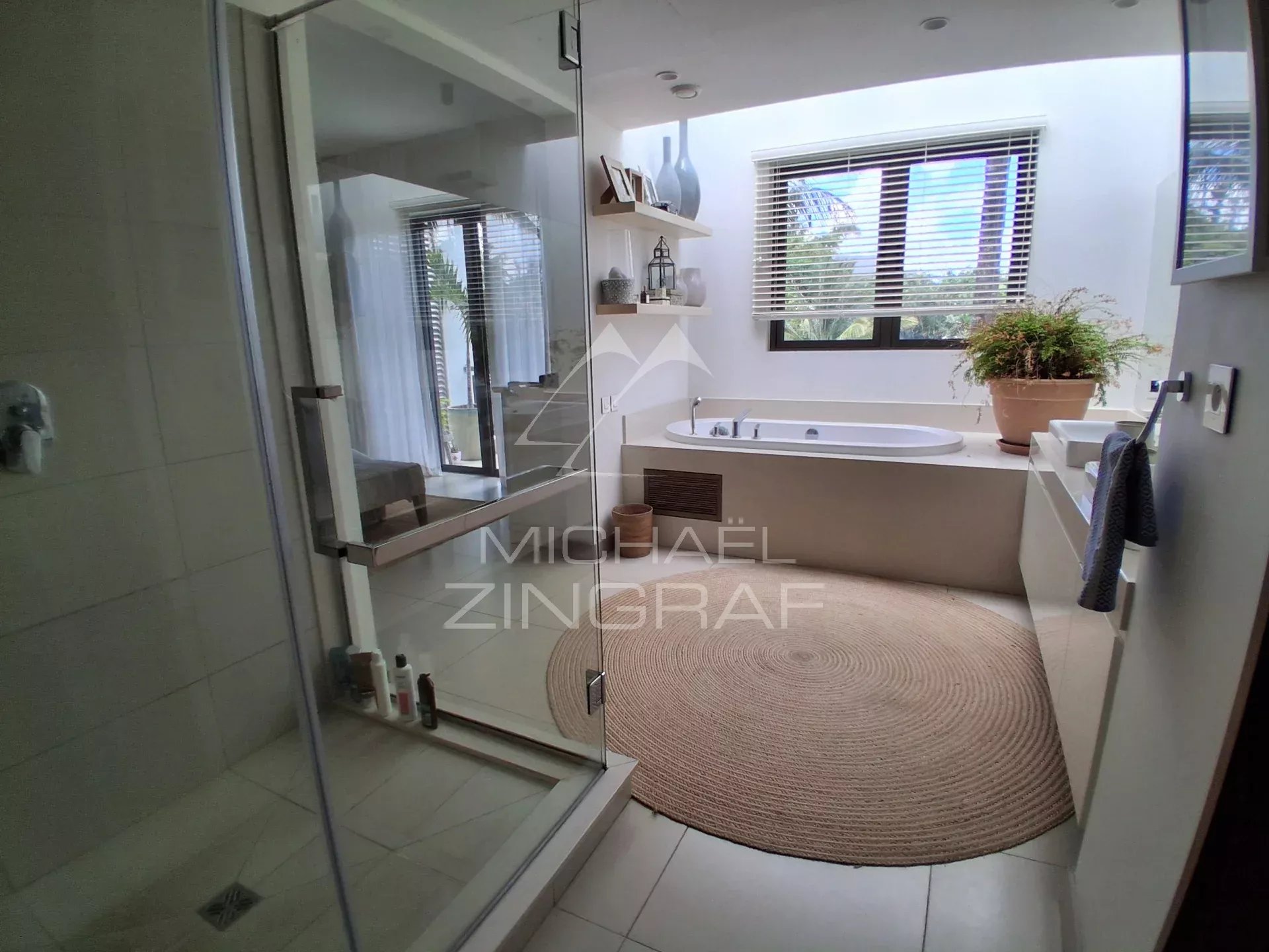 Villa dans une résidence sécurisée à Grand Baie