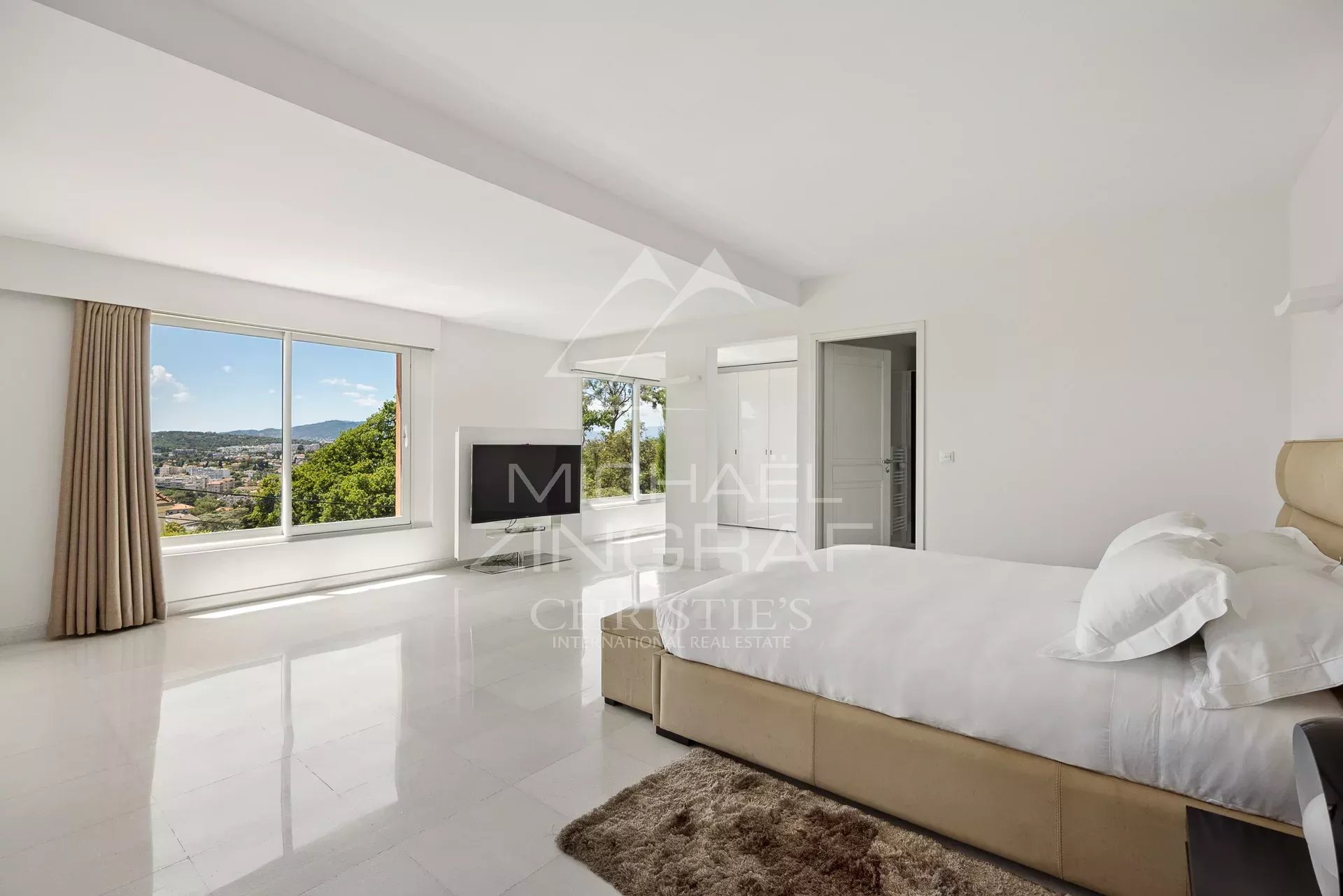 Cannes - Californie - Majestic contemporary villa