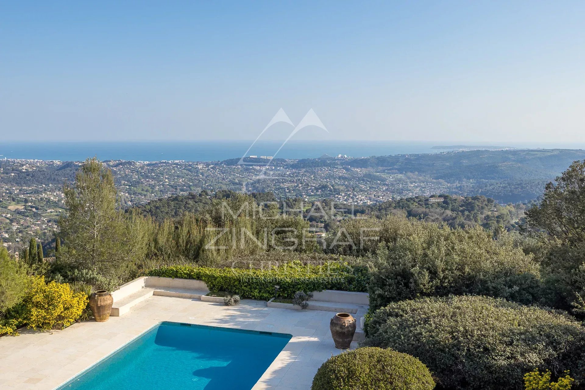 Villa d’exception avec vue mer panoramique dans le Domaine des Hauts de Saint-Paul