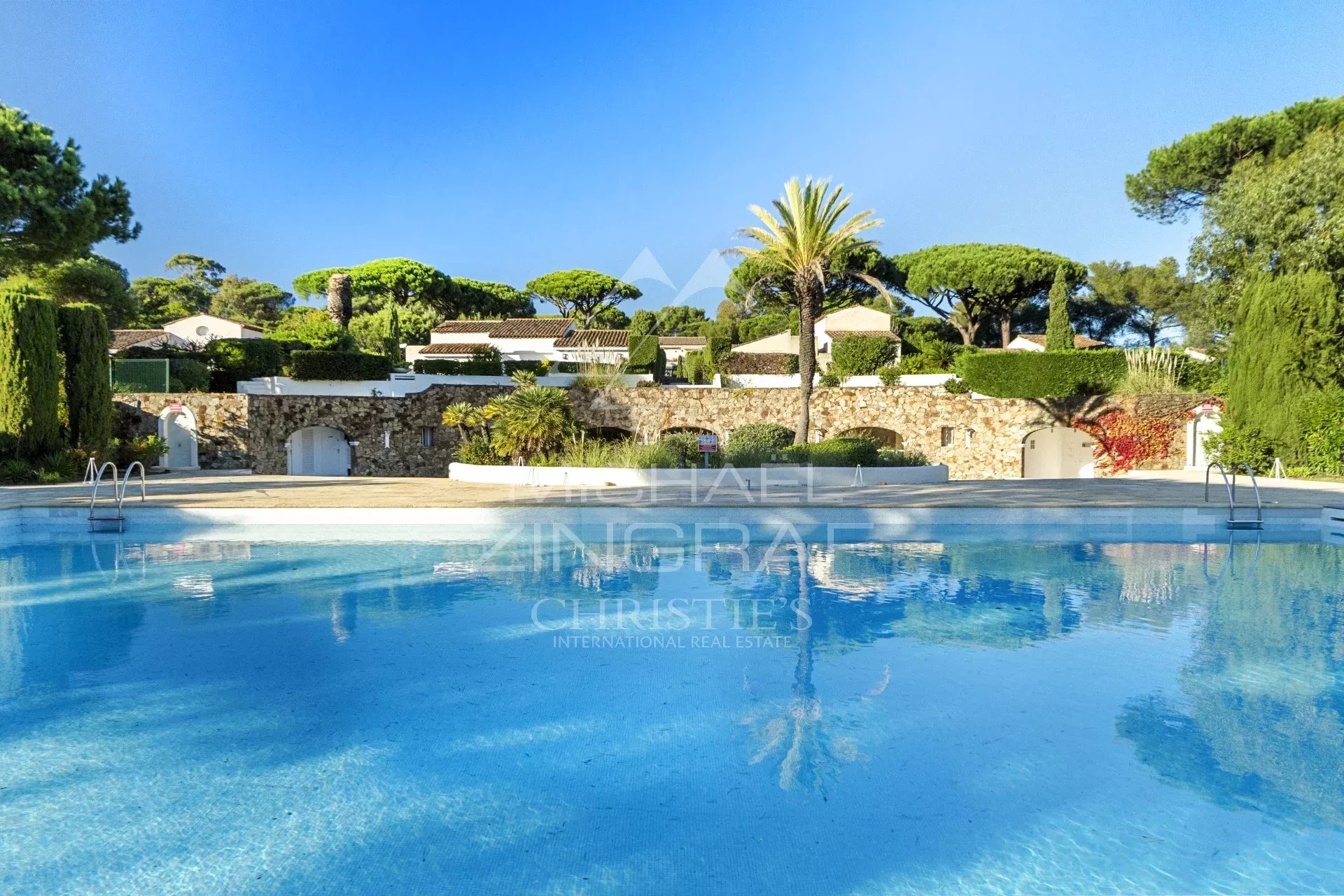 Rare in Ramatuelle – Set of 2 modular Mazets, in the heart of the village and close to the beaches