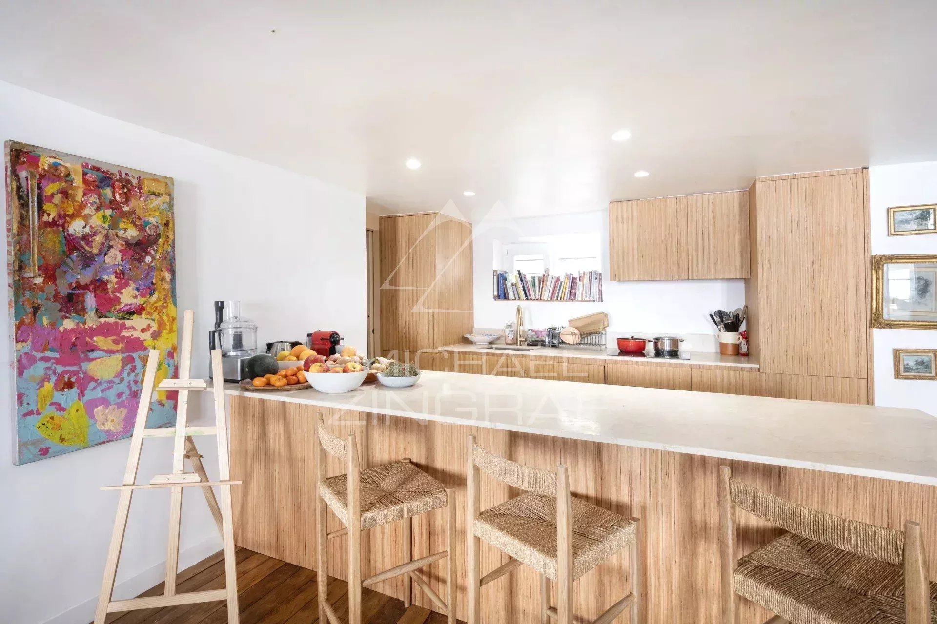 To Sell - 3 Bedrooms - Rue de Babylone