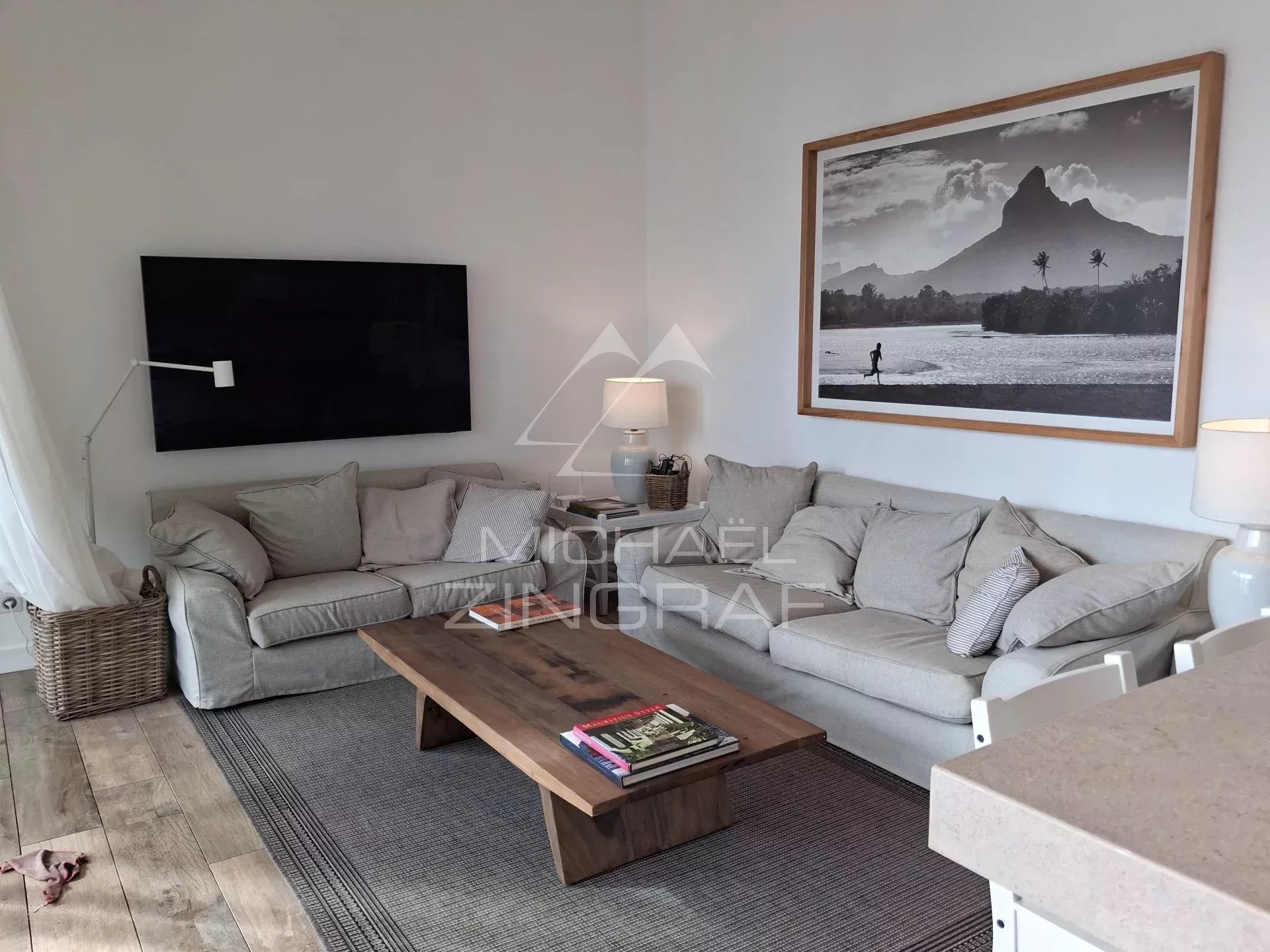 Außergewöhnliches Penthouse direkt am Wasser in Pointe aux Canonniers
