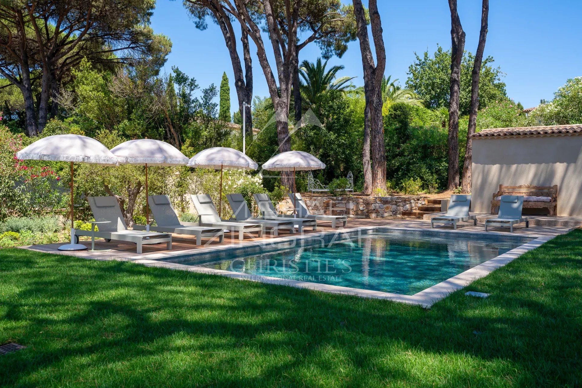 Superb renovated villa with large garden - Saint-Tropez
