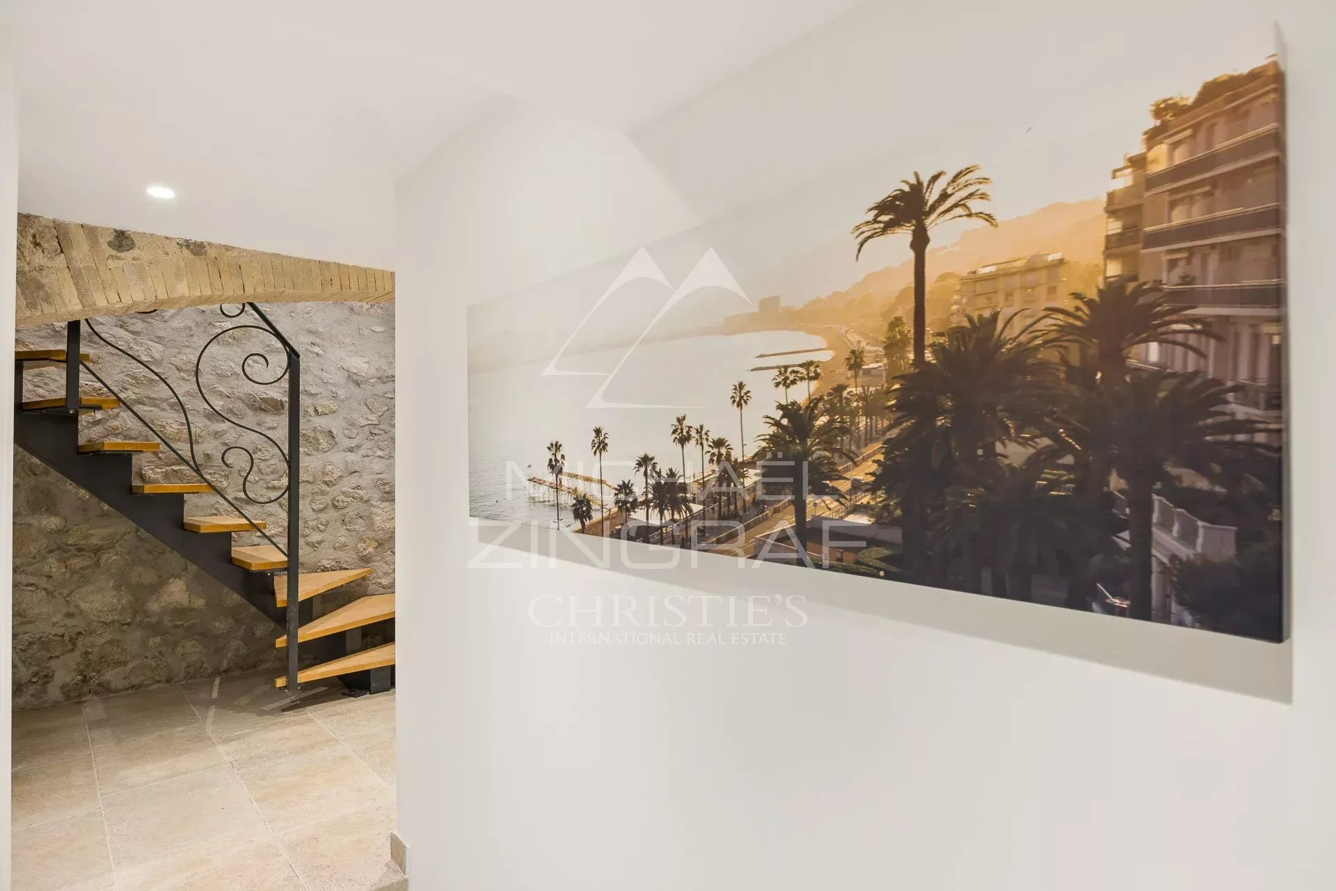 Duplex de charme au cœur du Vieil Antibes