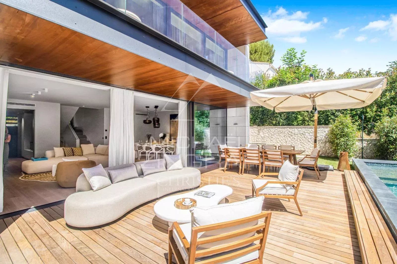 Contemporary Villa of Timeless Elegance in the Heart of Saint-Jean-Cap-Ferrat