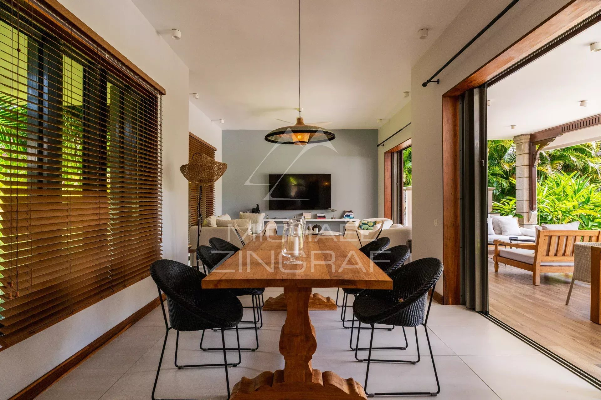 Élégante villa contemporaine face au golf - Bel Ombre