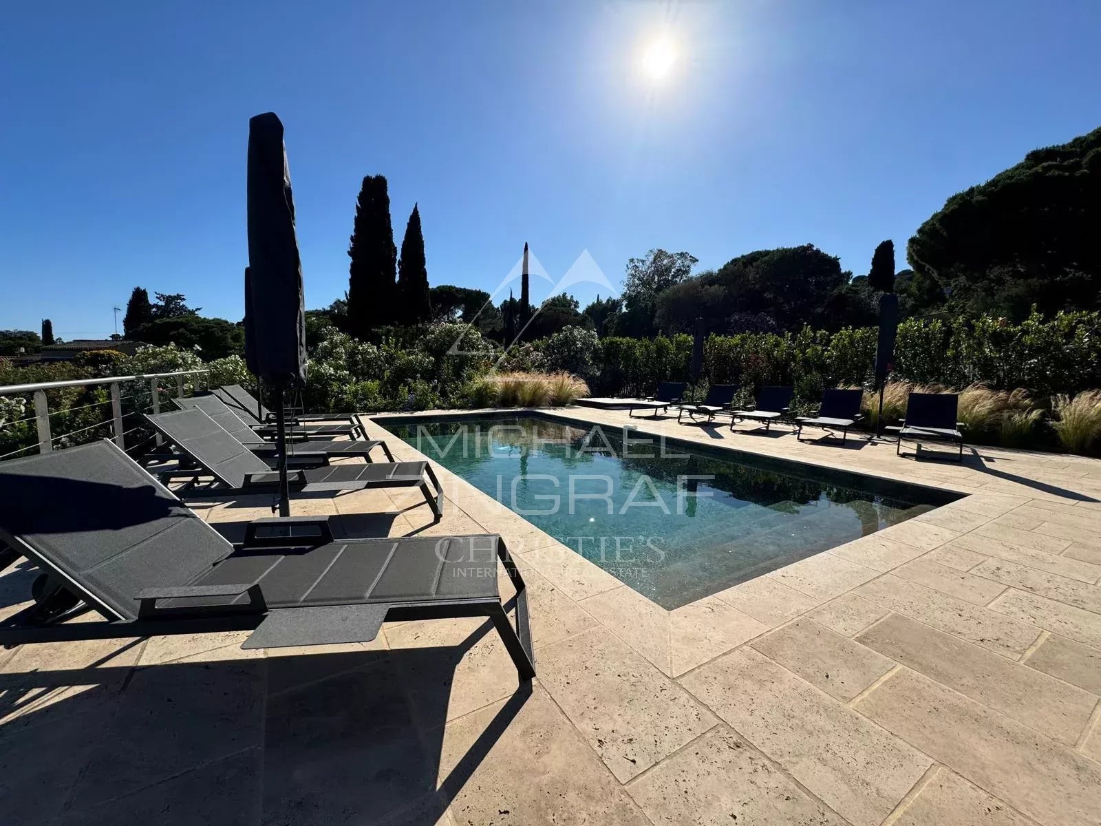 Gigaro, außergewöhnliches Haus in einer privaten Wohnanlage, nur wenige Gehminuten von den Stränden von Gigaro entfernt