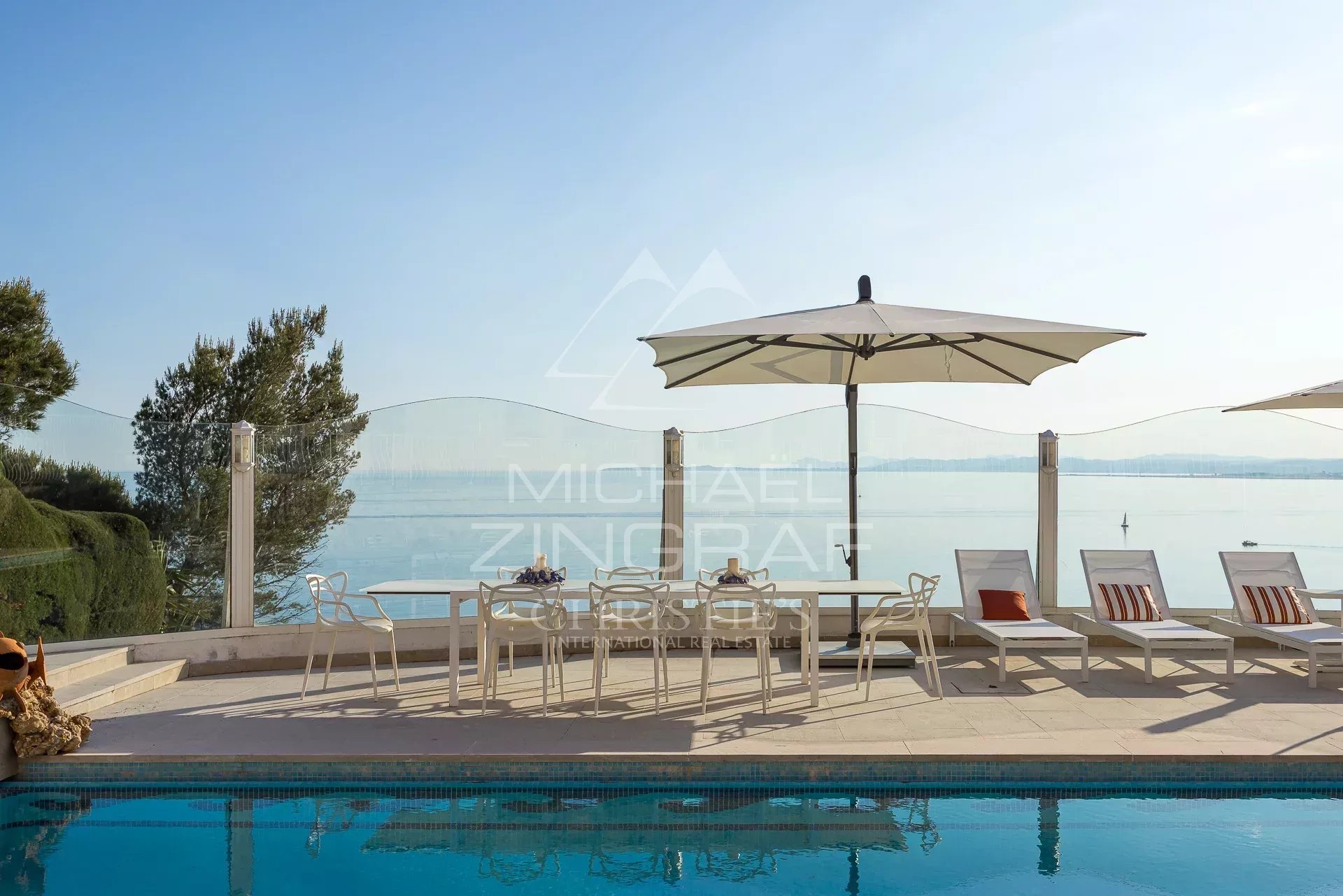 Villa Provençale de Prestige avec Vue Panoramique à Couper le Souffle