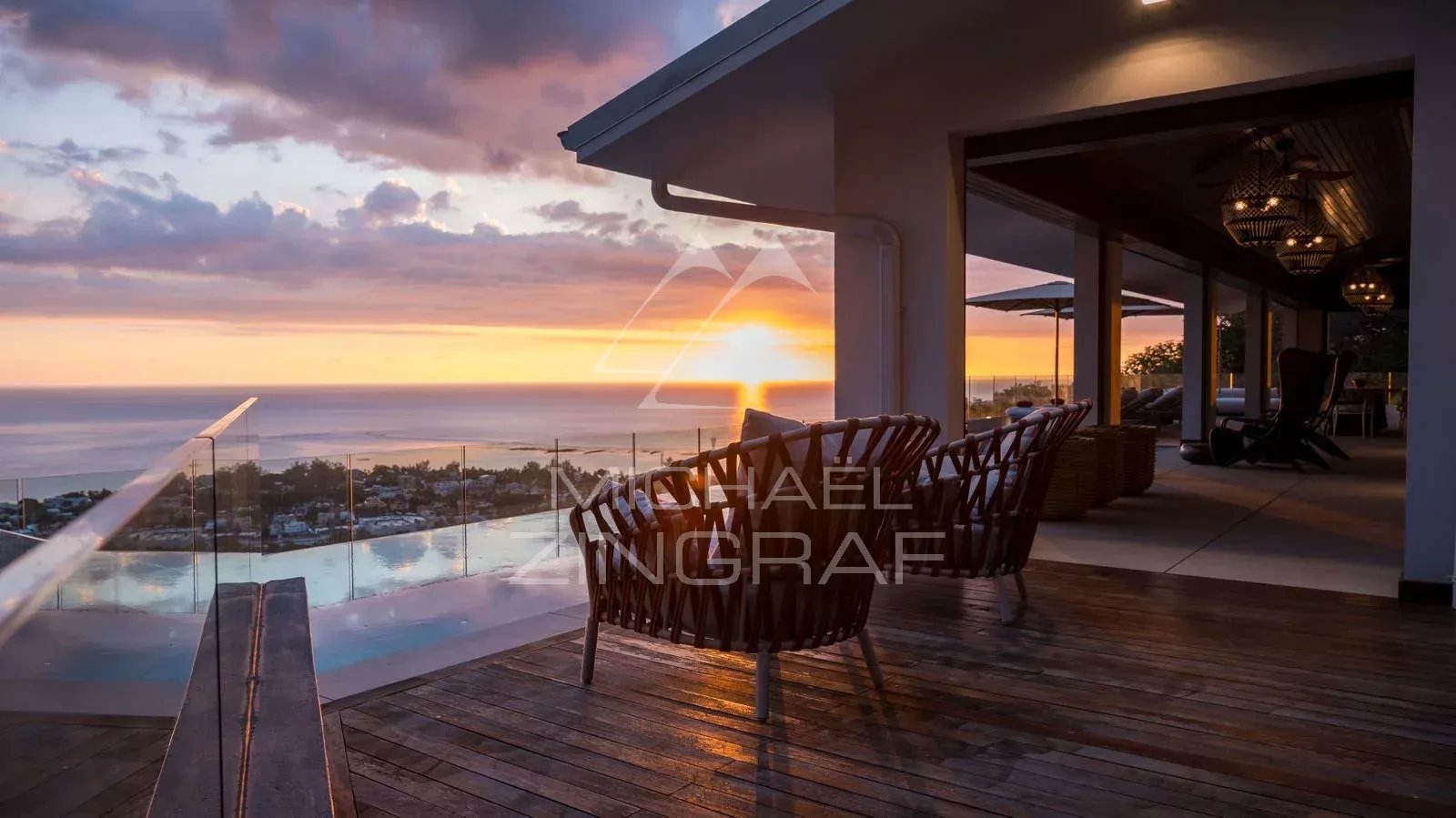 Île Maurice – Villa d’Exception Ultra Luxe avec Vue Panoramique sur Le Morne – Rivière Noire