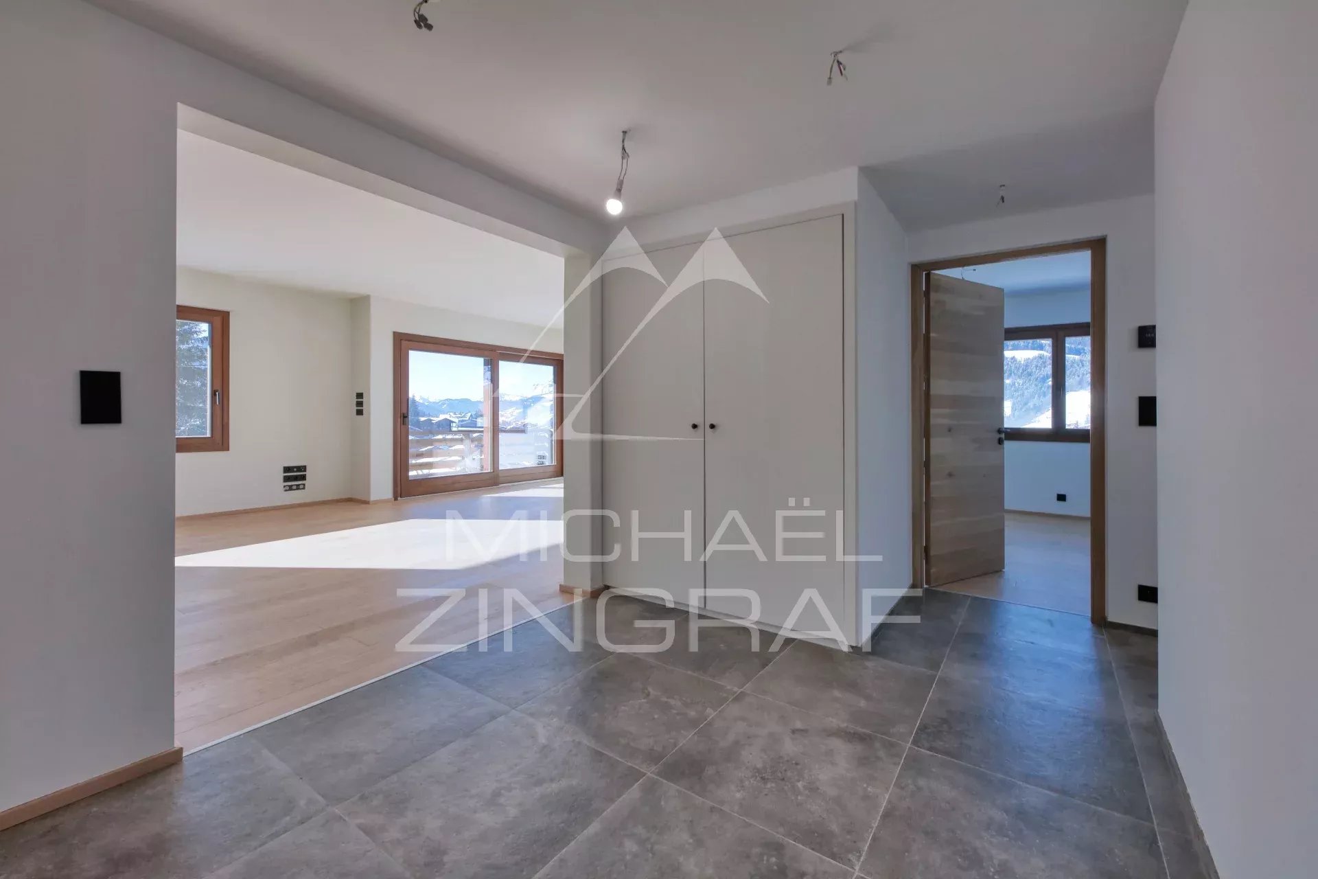 Appartement rénové - Quatre chambres - Calme, Vue panoramique & Ascenseur