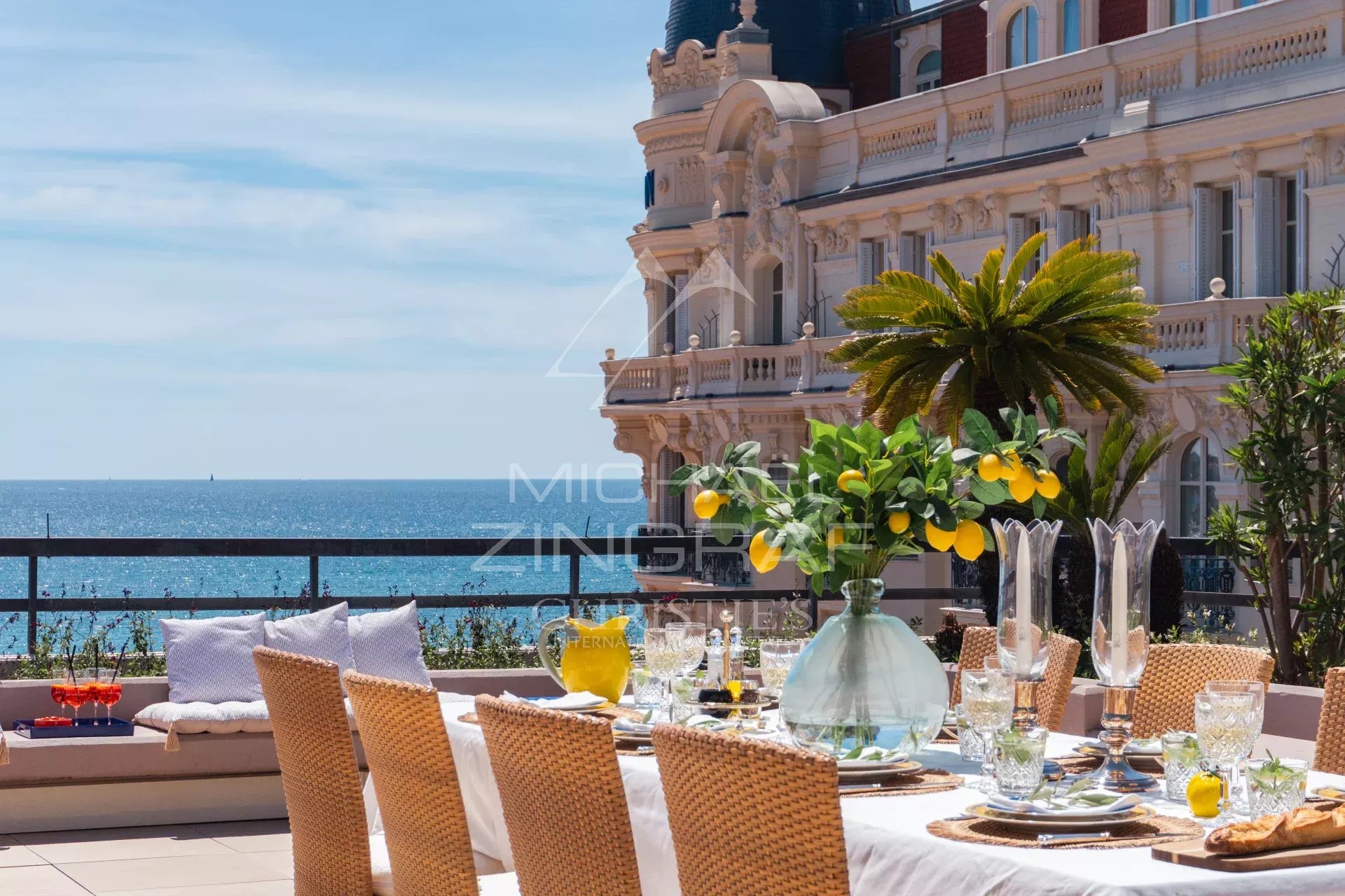 EXCLUSIVITE - CANNES APPARTEMENT D'EXCEPTION  DANS UNE RESIDENCE DE STANDING