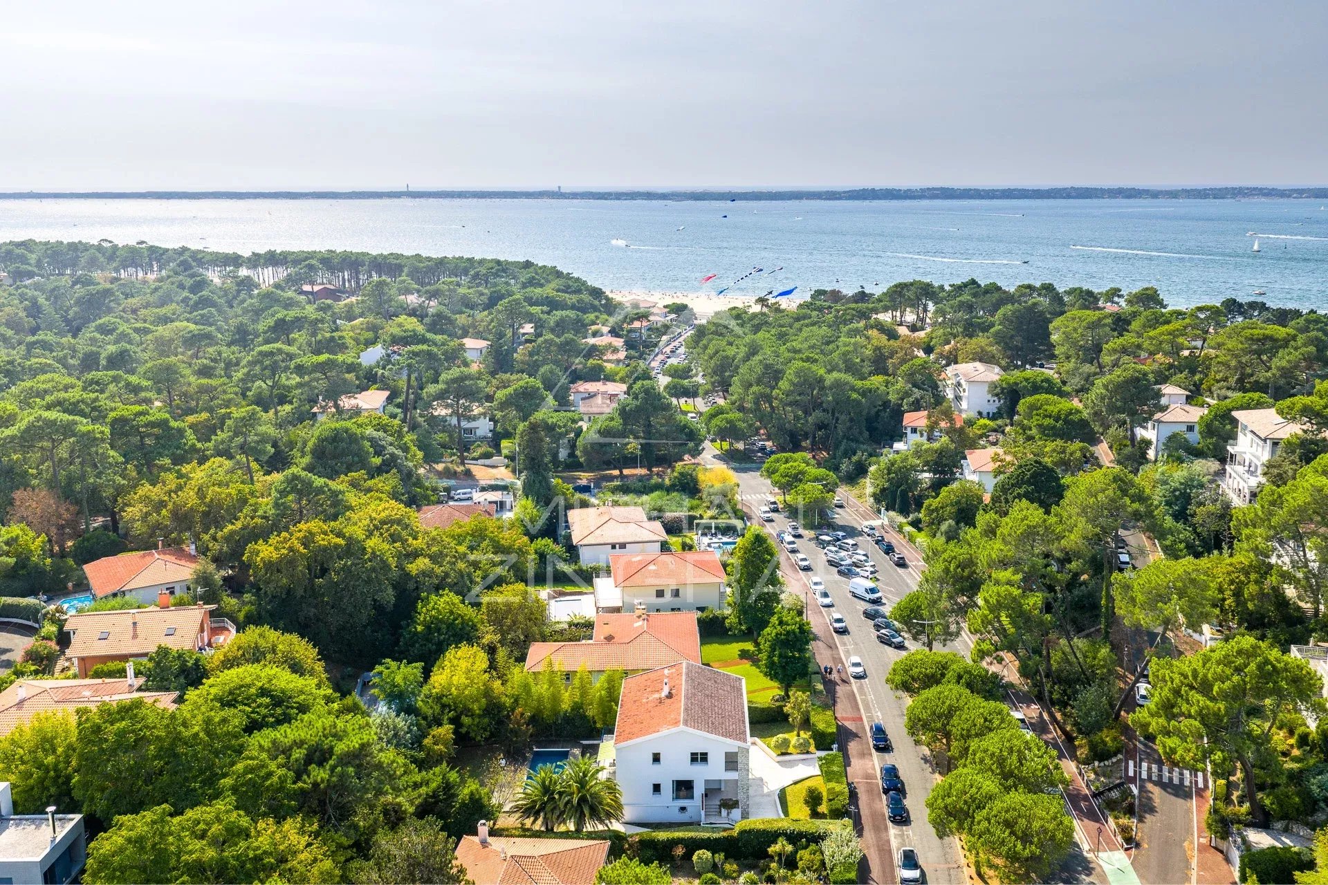 Pereire - Spacieuse villa proche plage