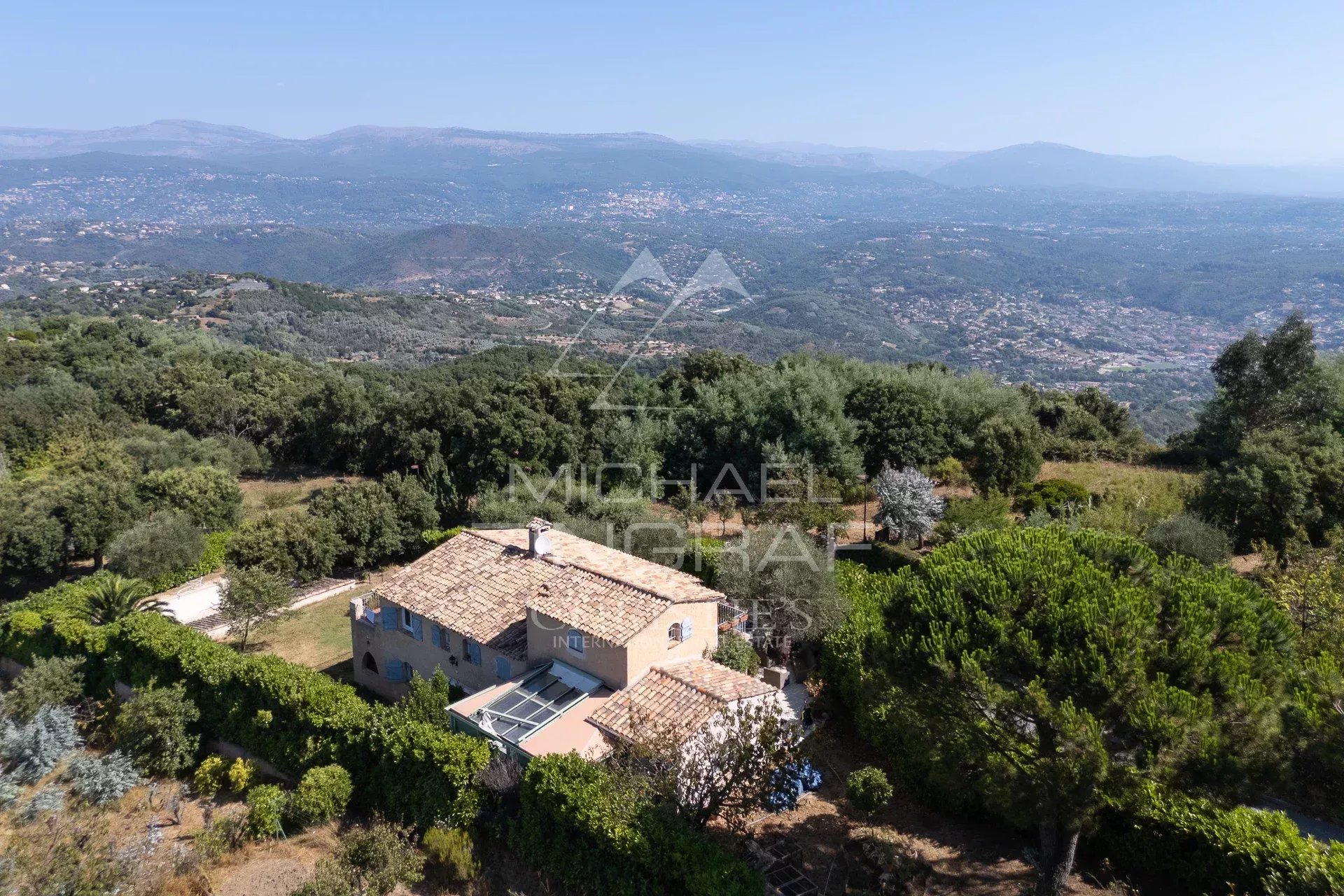 CHARMING PROPERTY IN TANNERON