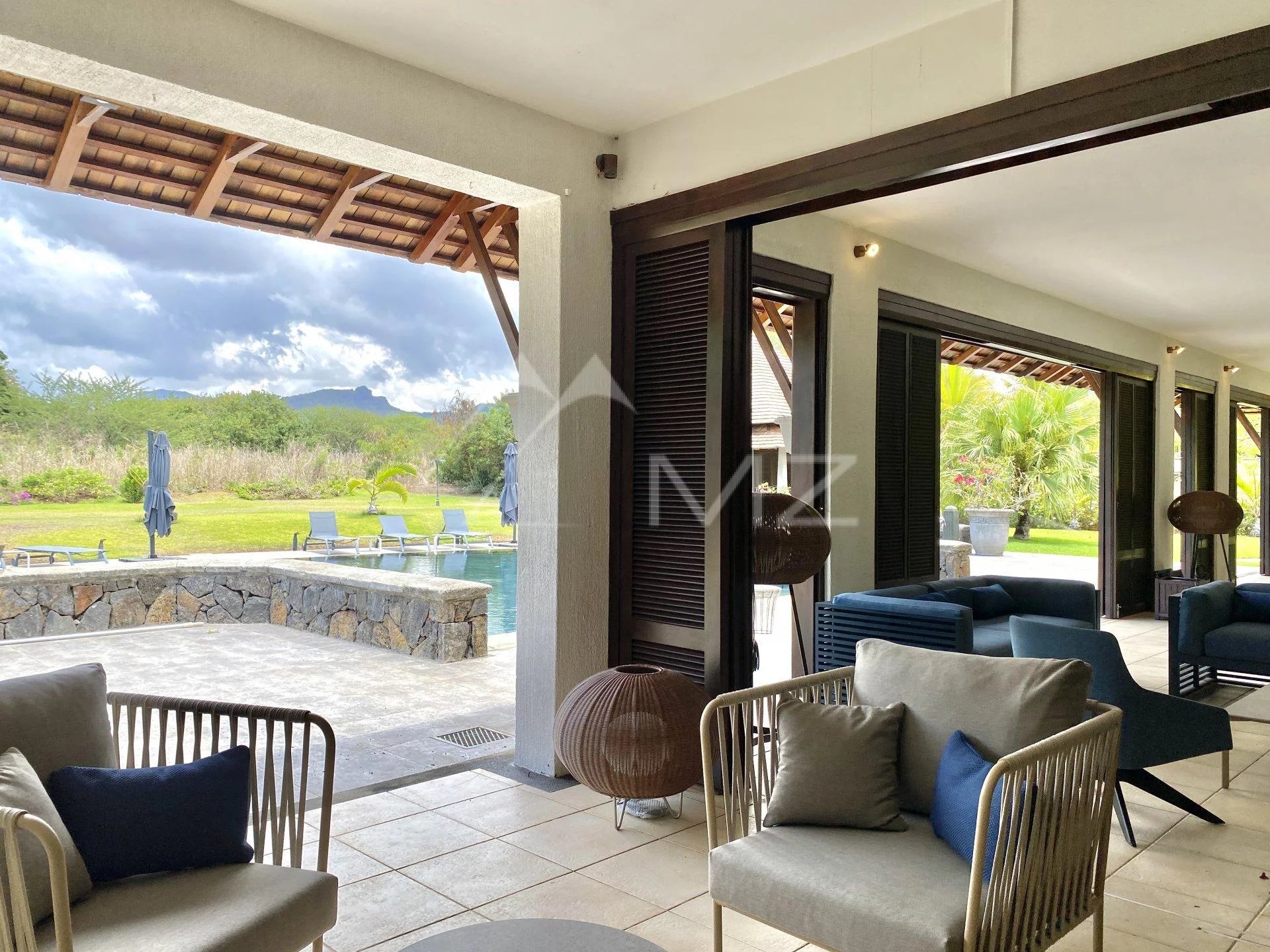 Mauritius - Prestigious villa at Tamarina golf course