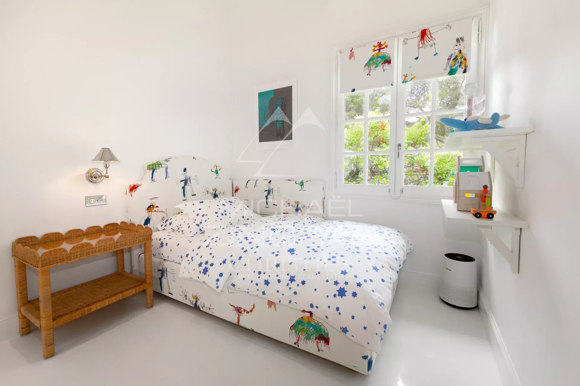 Renoviertes Penthouse mit herrlichem Meerblick