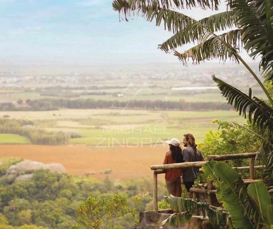 Vivre entre nature et lagon – Duplex d’exception à Pointe d’Esny Le Village
