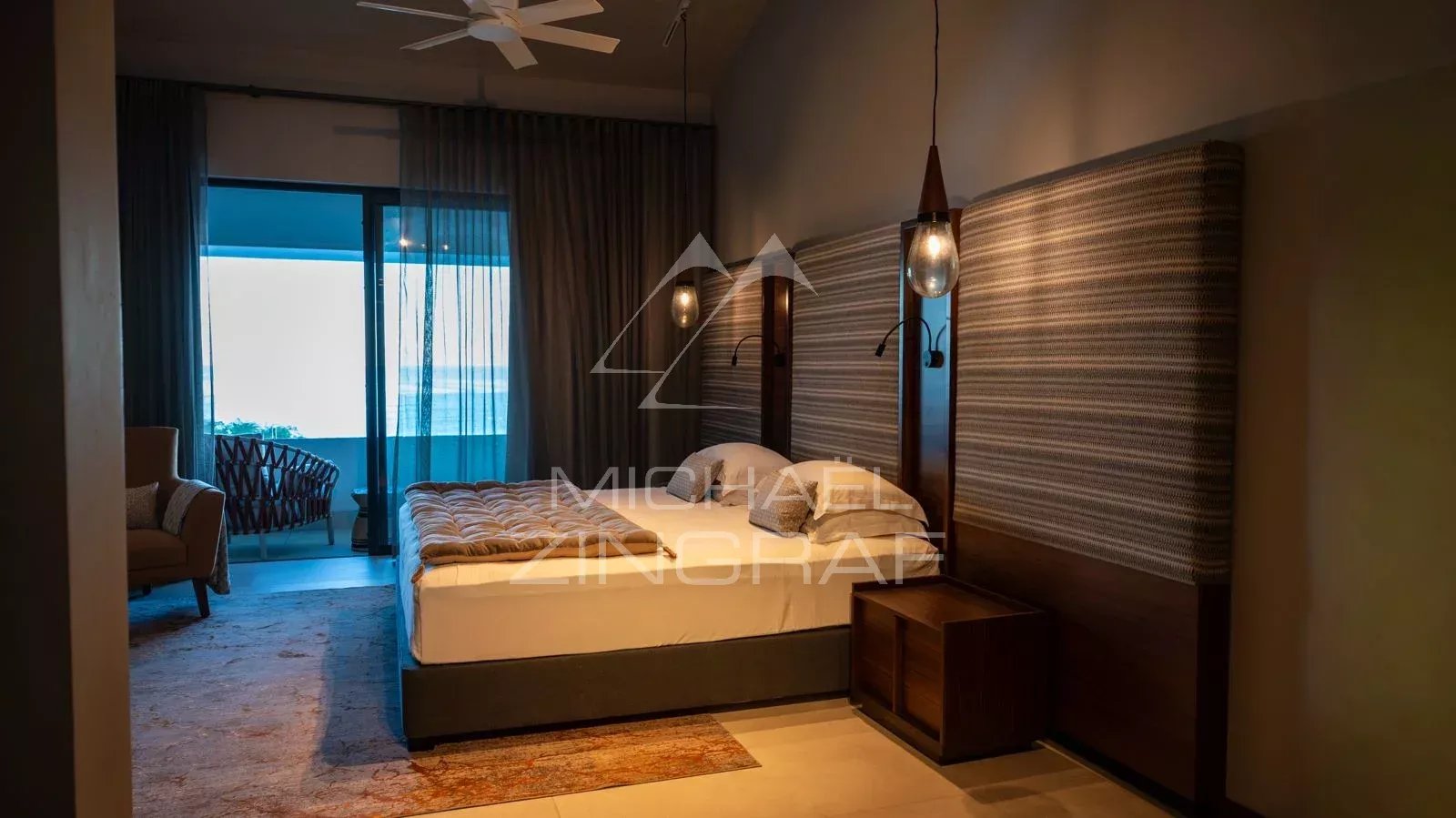 Île Maurice – Villa d’Exception Ultra Luxe avec Vue Panoramique sur Le Morne – Rivière Noire