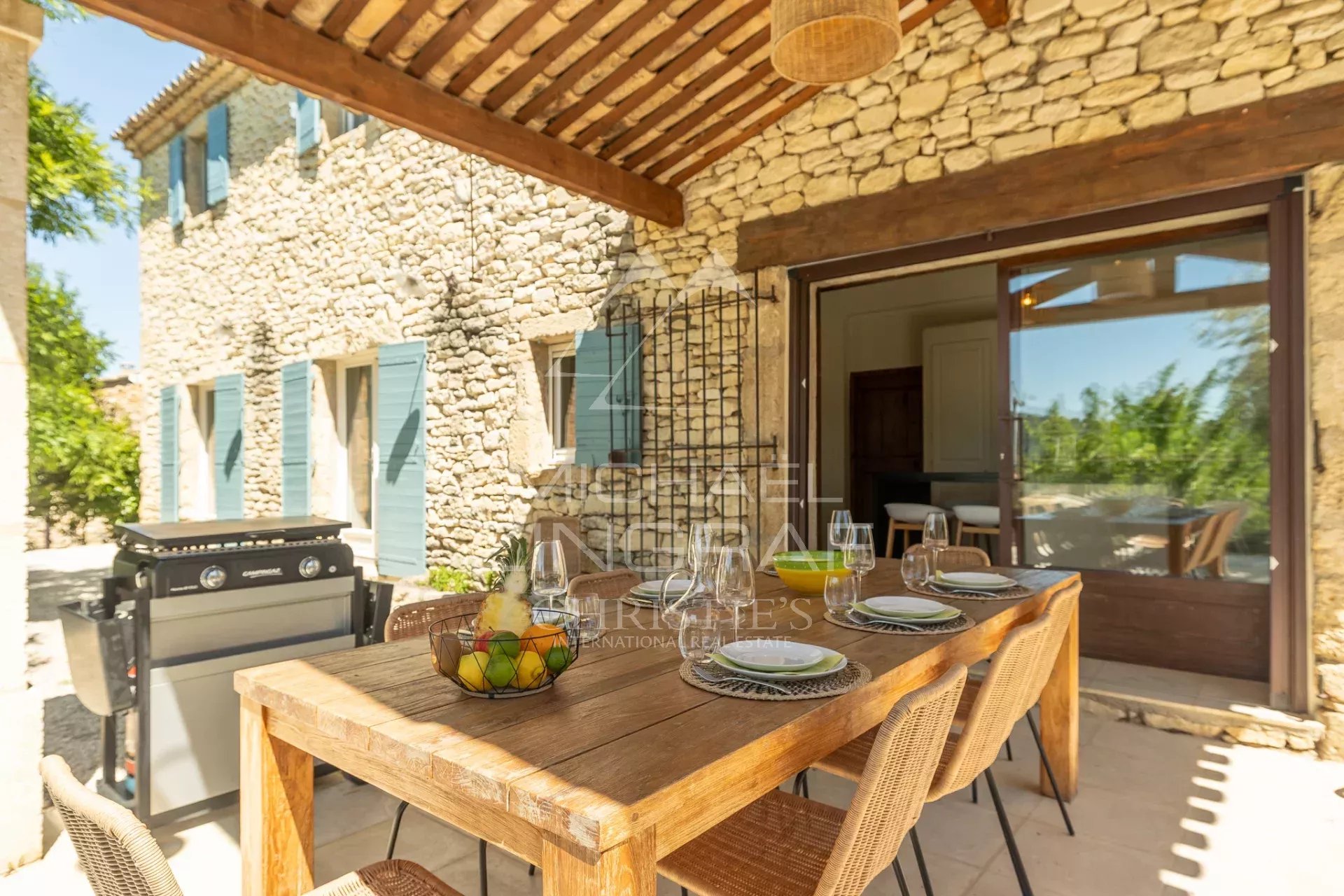 Gordes - Charmante maison provençale avec piscine et vue