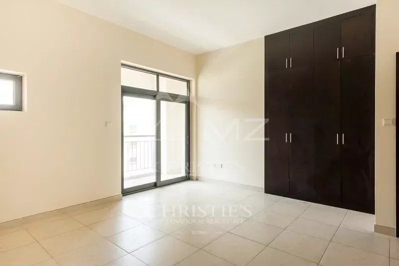 Large 2 Bedroom Apartment with a Study room